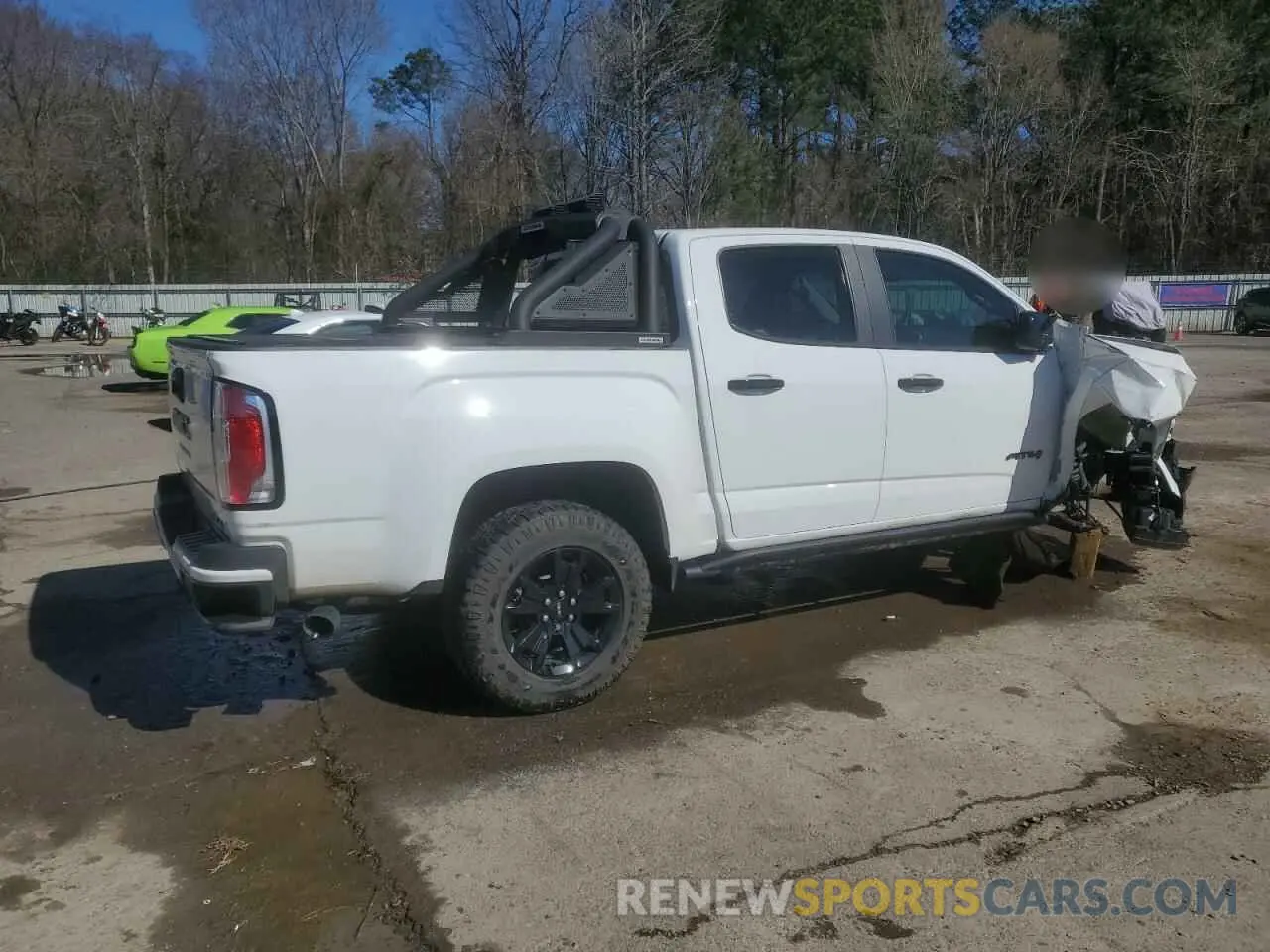 3 Photograph of a damaged car 1GTG6FEN7M1286272 GMC CANYON 2021