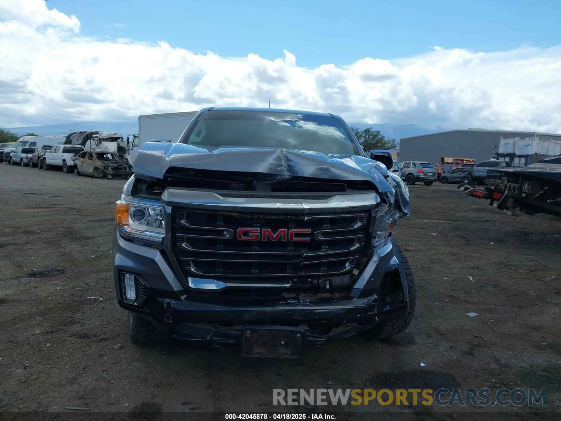 12 Photograph of a damaged car 1GTG6FEN8M1275345 GMC CANYON 2021