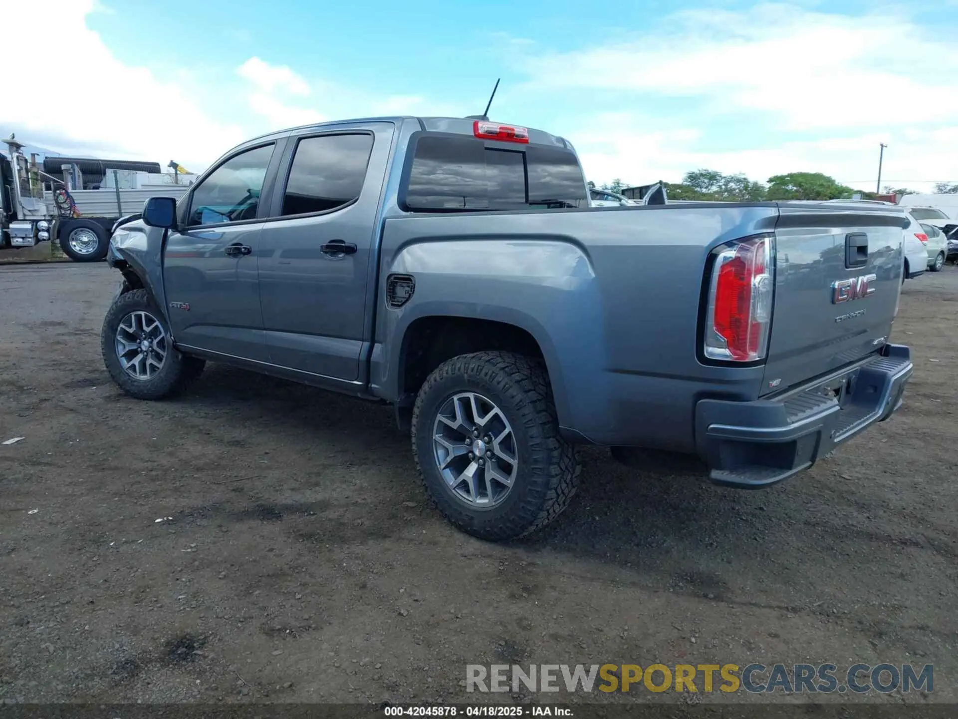 3 Photograph of a damaged car 1GTG6FEN8M1275345 GMC CANYON 2021