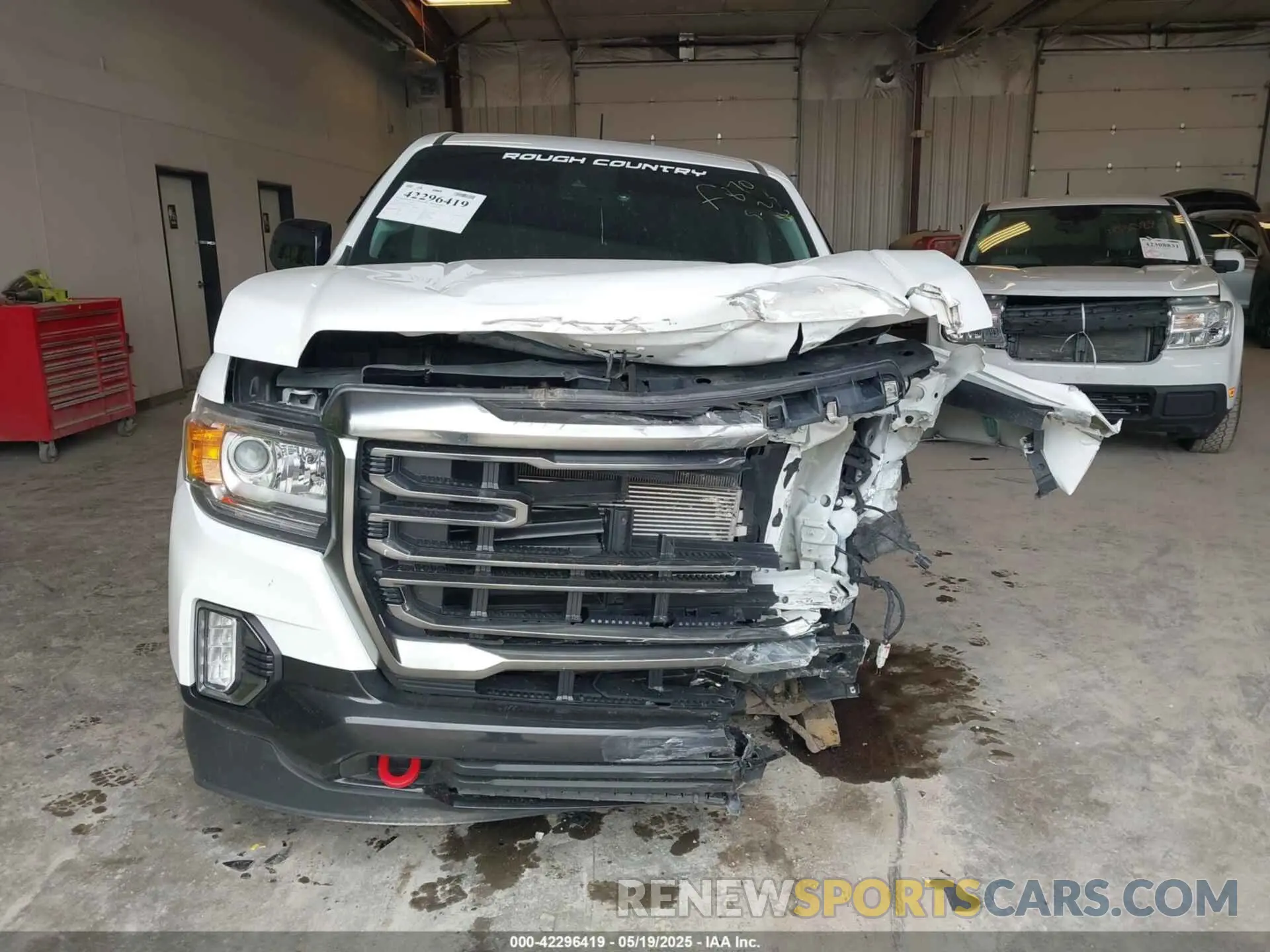 12 Photograph of a damaged car 1GTG6FEN9M1117712 GMC CANYON 2021
