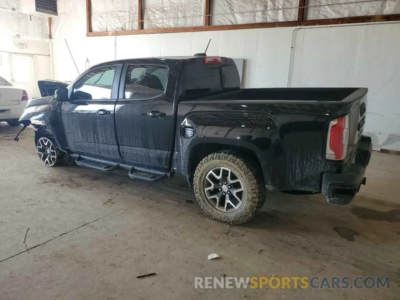 2 Photograph of a damaged car 1GTG6FEN9M1118648 GMC CANYON 2021