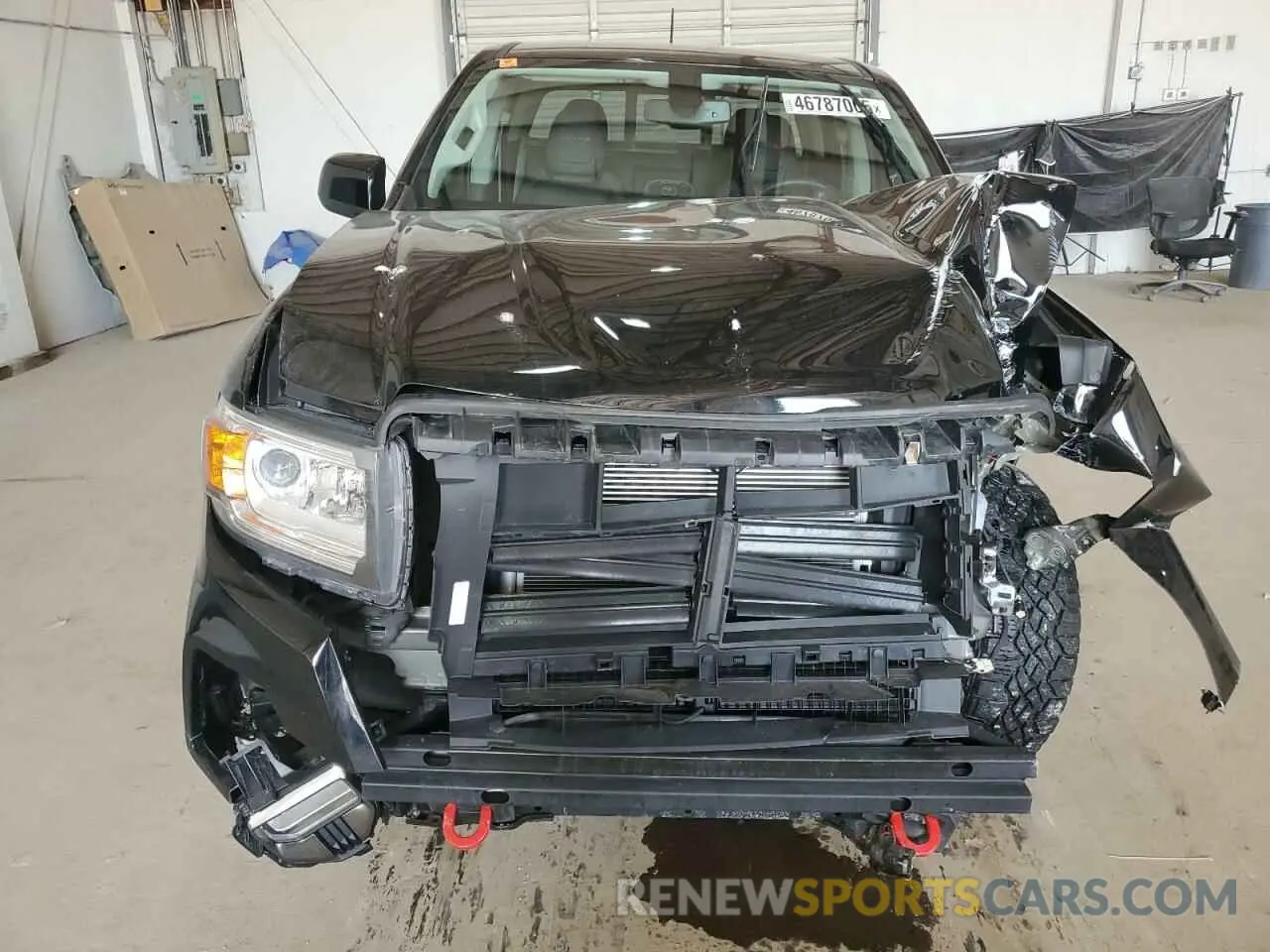 5 Photograph of a damaged car 1GTG6FEN9M1118648 GMC CANYON 2021