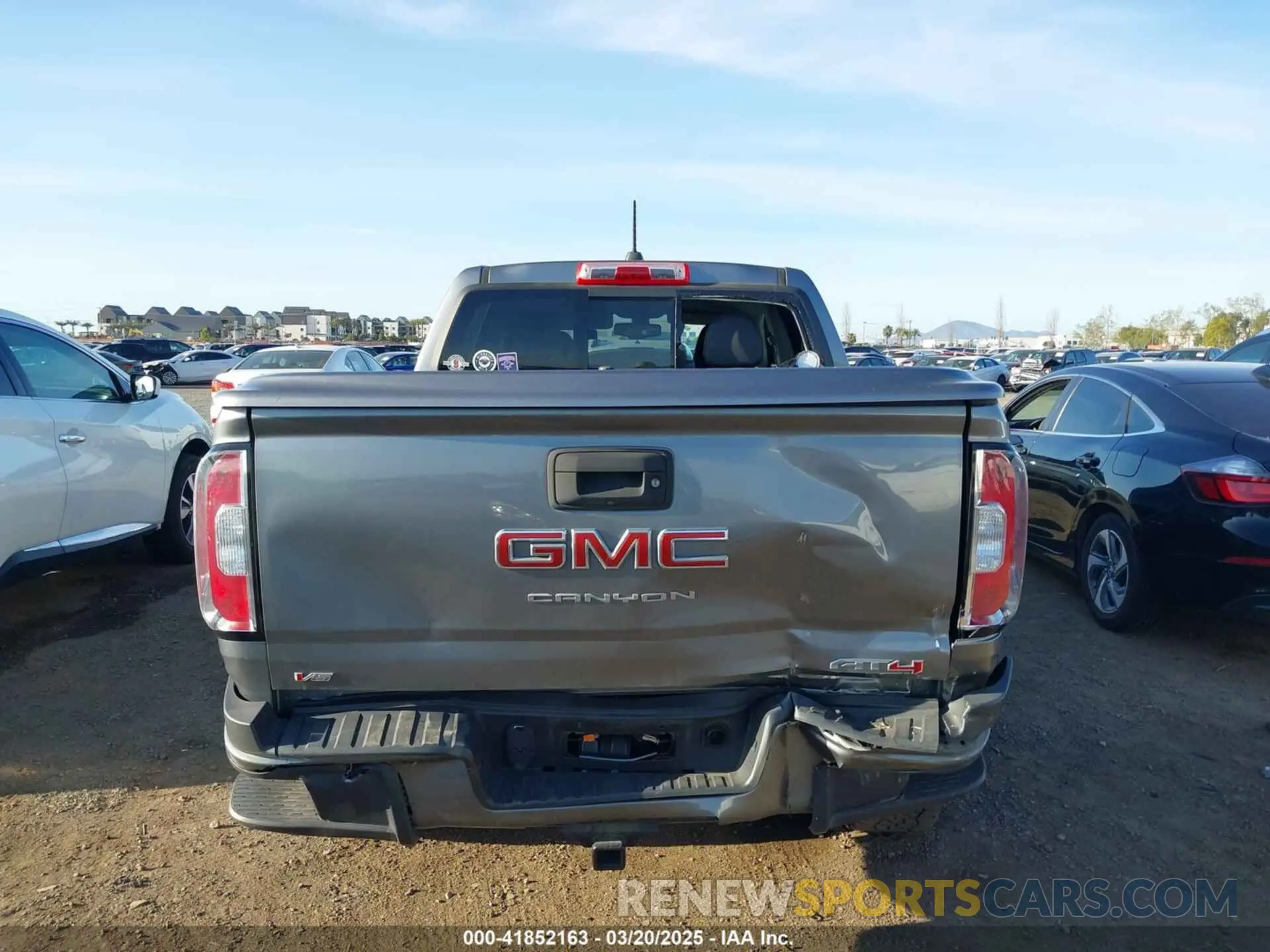 16 Photograph of a damaged car 1GTG6FEN9M1123638 GMC CANYON 2021