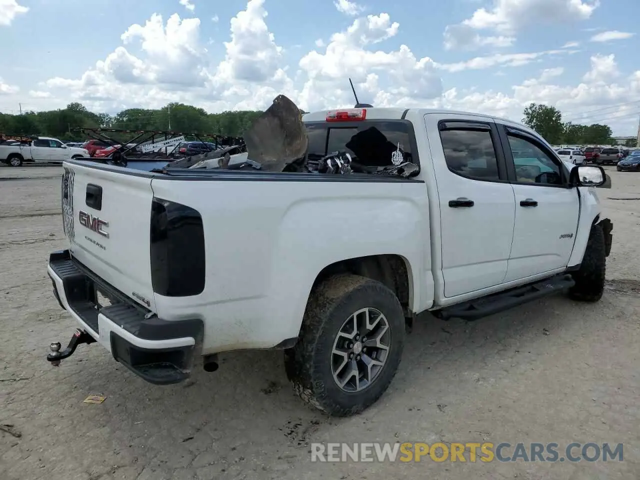 3 Photograph of a damaged car 1GTG6FEN9M1147406 GMC CANYON 2021