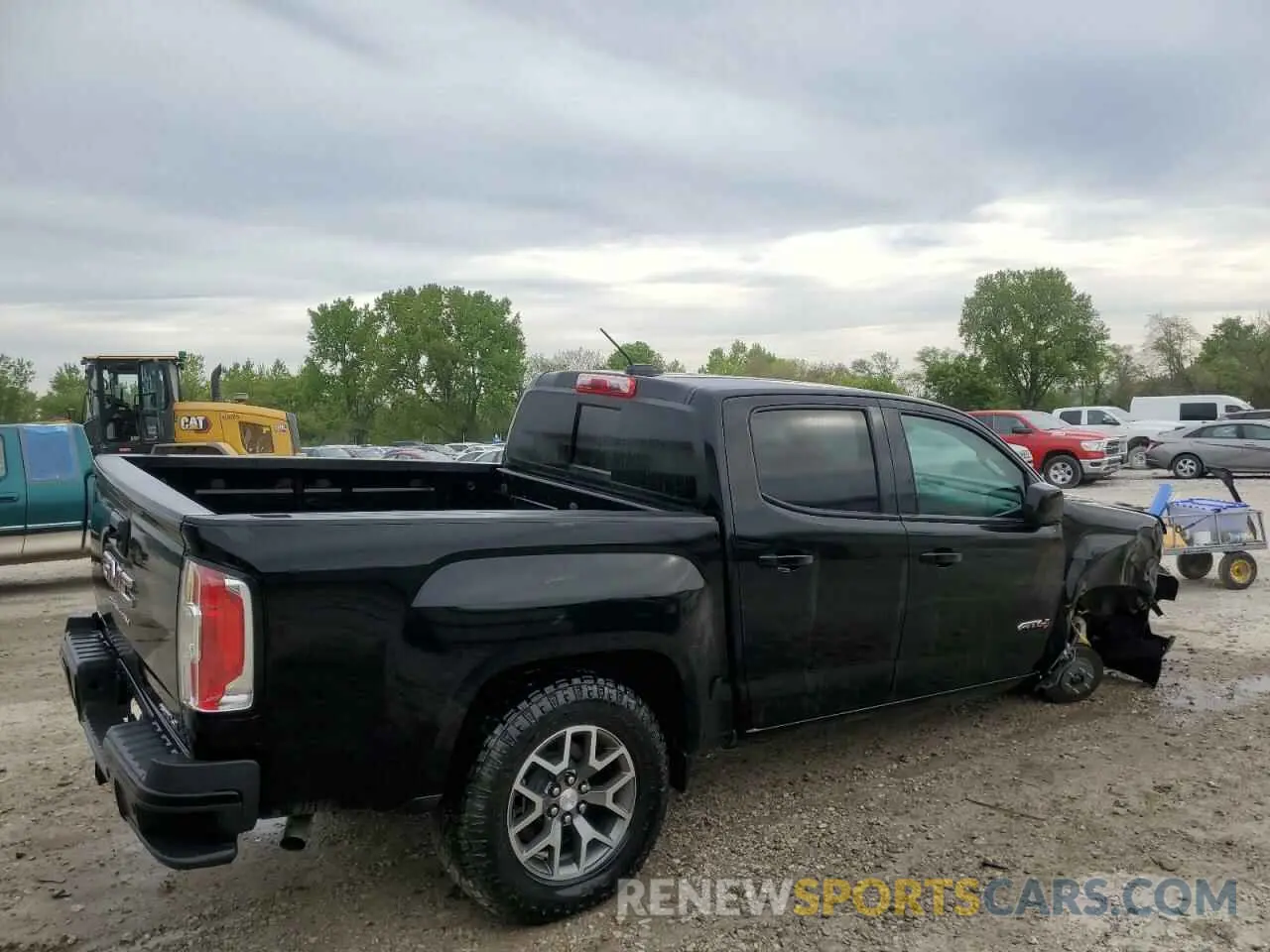 3 Photograph of a damaged car 1GTG6FEN9M1192443 GMC CANYON 2021