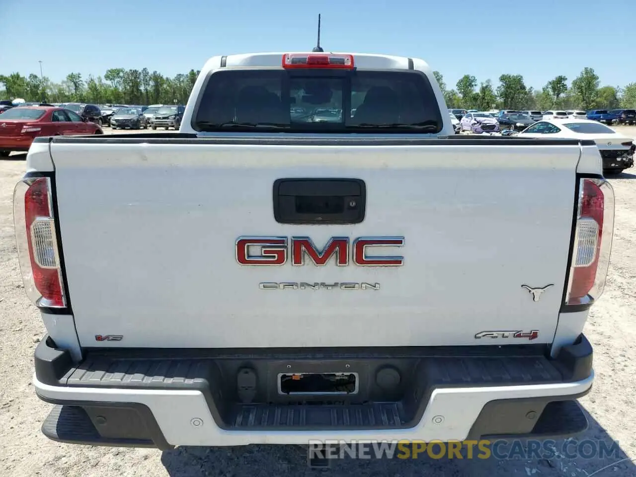 6 Photograph of a damaged car 1GTG6FENXM1158530 GMC CANYON 2021