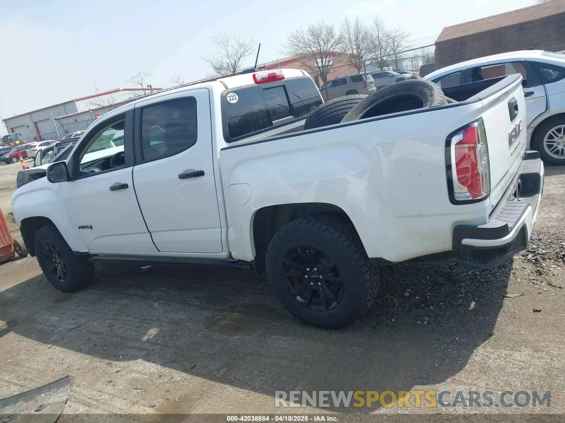 14 Photograph of a damaged car 1GTG6FENXM1291689 GMC CANYON 2021