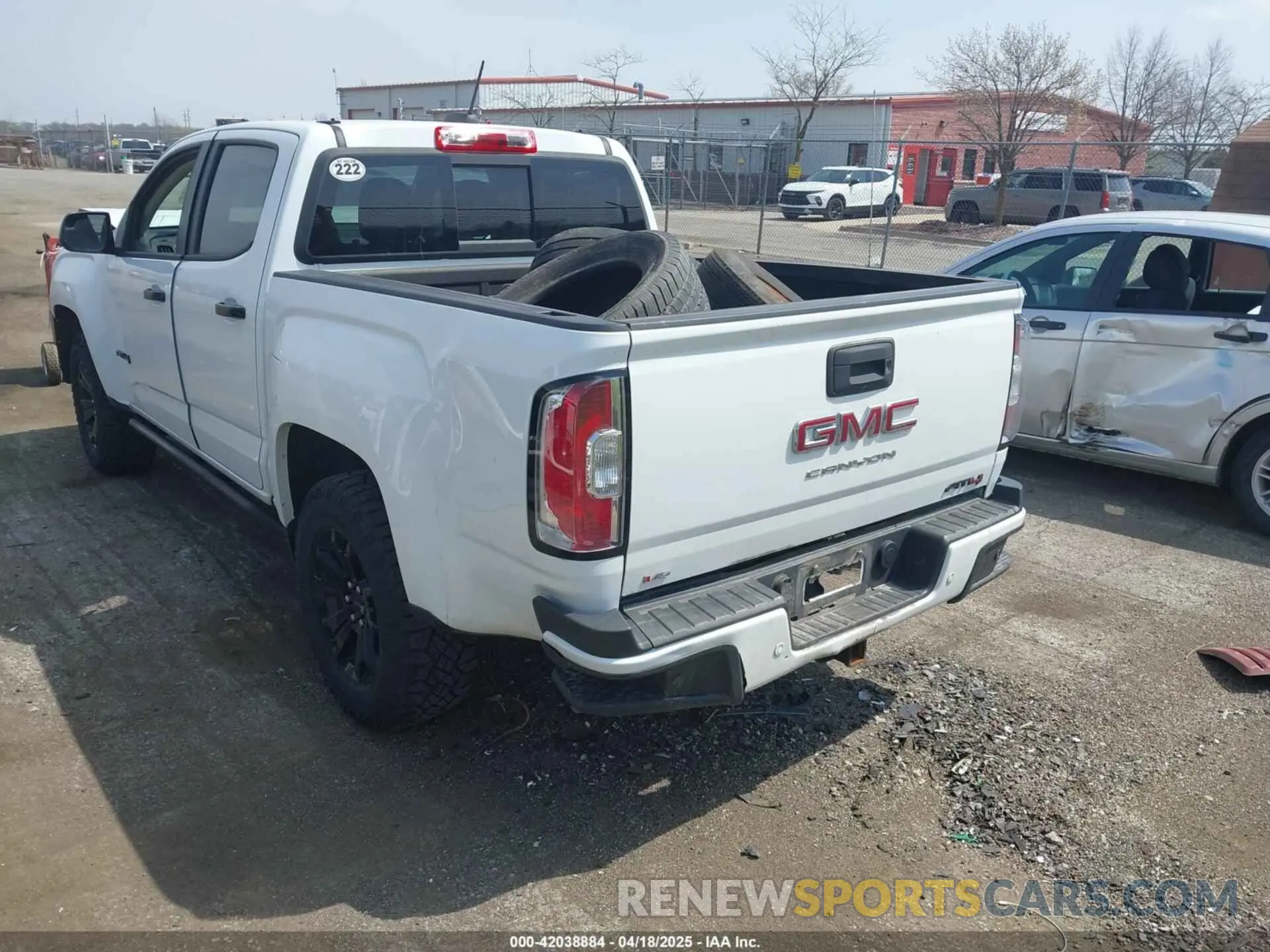 3 Photograph of a damaged car 1GTG6FENXM1291689 GMC CANYON 2021