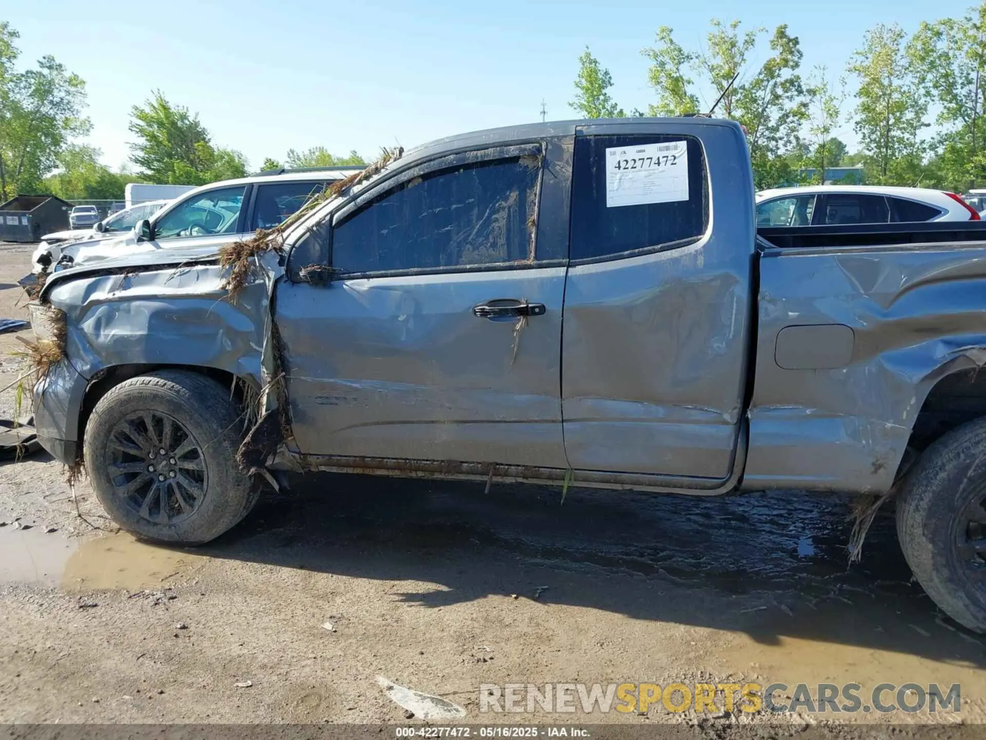 6 Photograph of a damaged car 1GTH6BEN2M1216465 GMC CANYON 2021