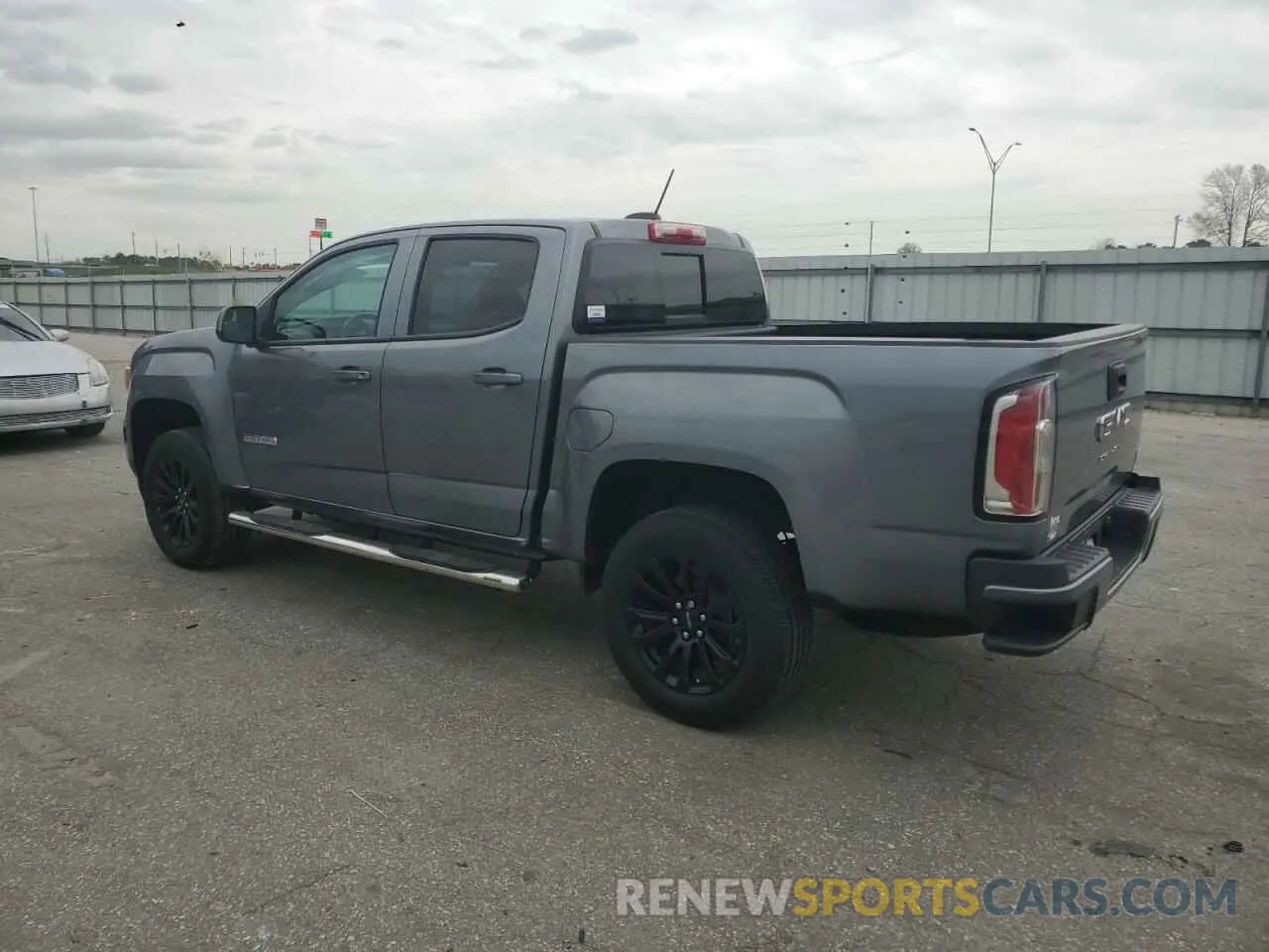 2 Photograph of a damaged car 1GTG5CEN0N1312343 GMC CANYON 2022