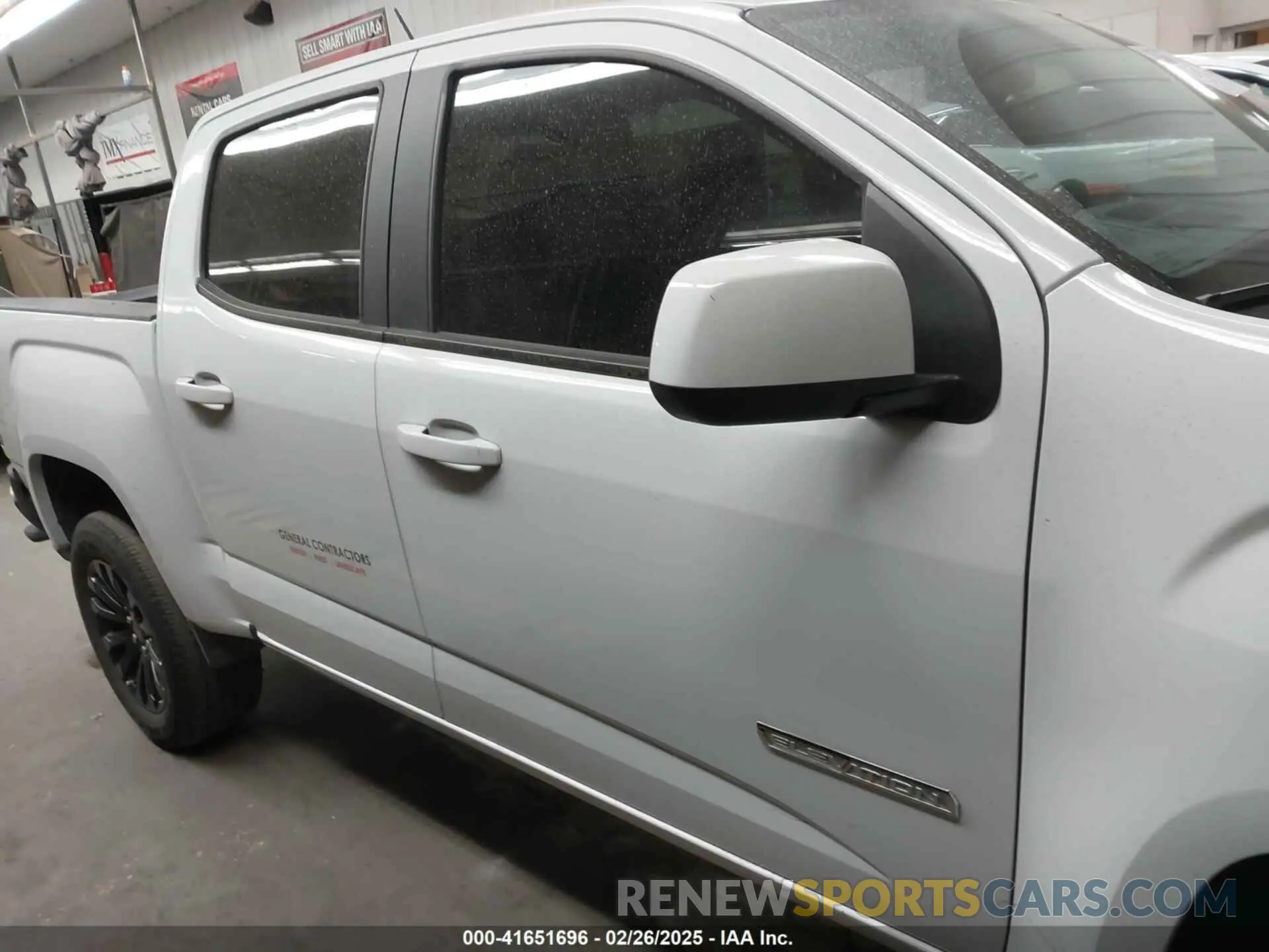 13 Photograph of a damaged car 1GTG5CEN2N1272248 GMC CANYON 2022