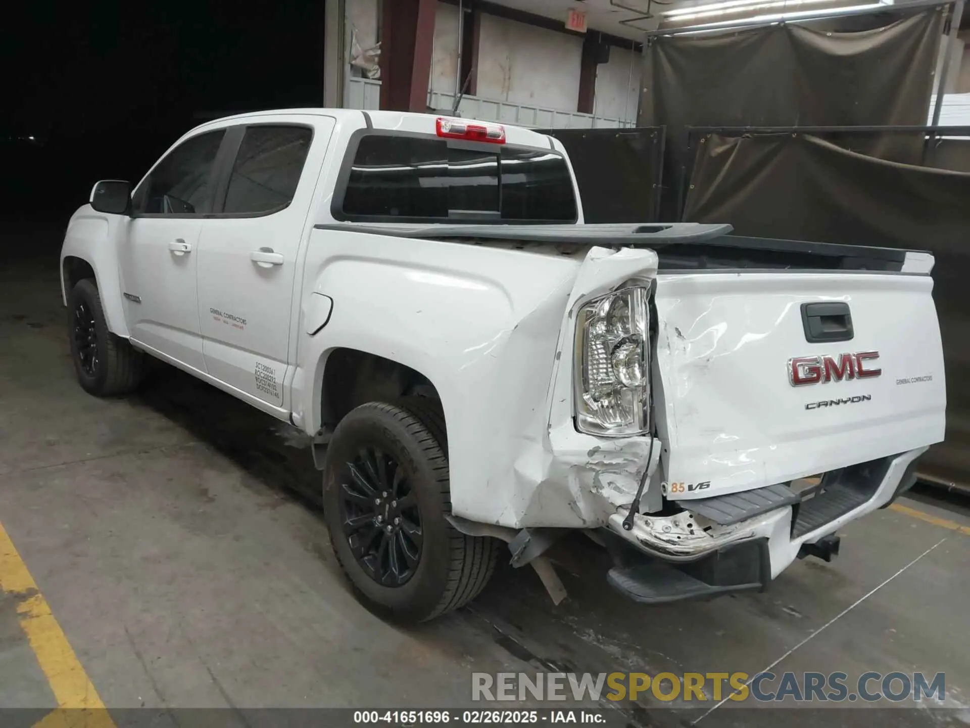 3 Photograph of a damaged car 1GTG5CEN2N1272248 GMC CANYON 2022