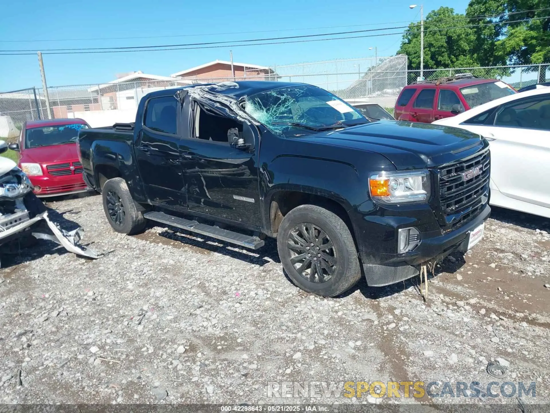 1 Photograph of a damaged car 1GTG5CEN3N1284313 GMC CANYON 2022