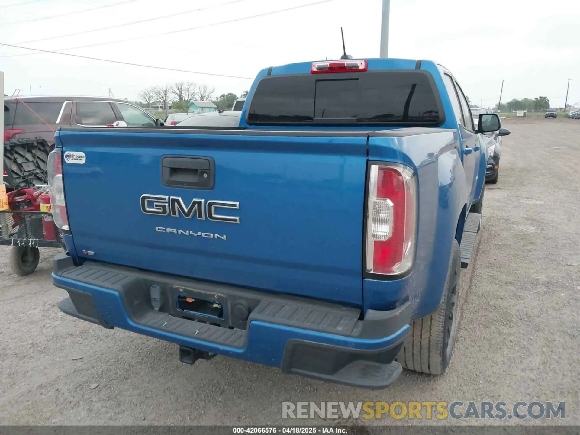 4 Photograph of a damaged car 1GTG5CEN4N1292484 GMC CANYON 2022