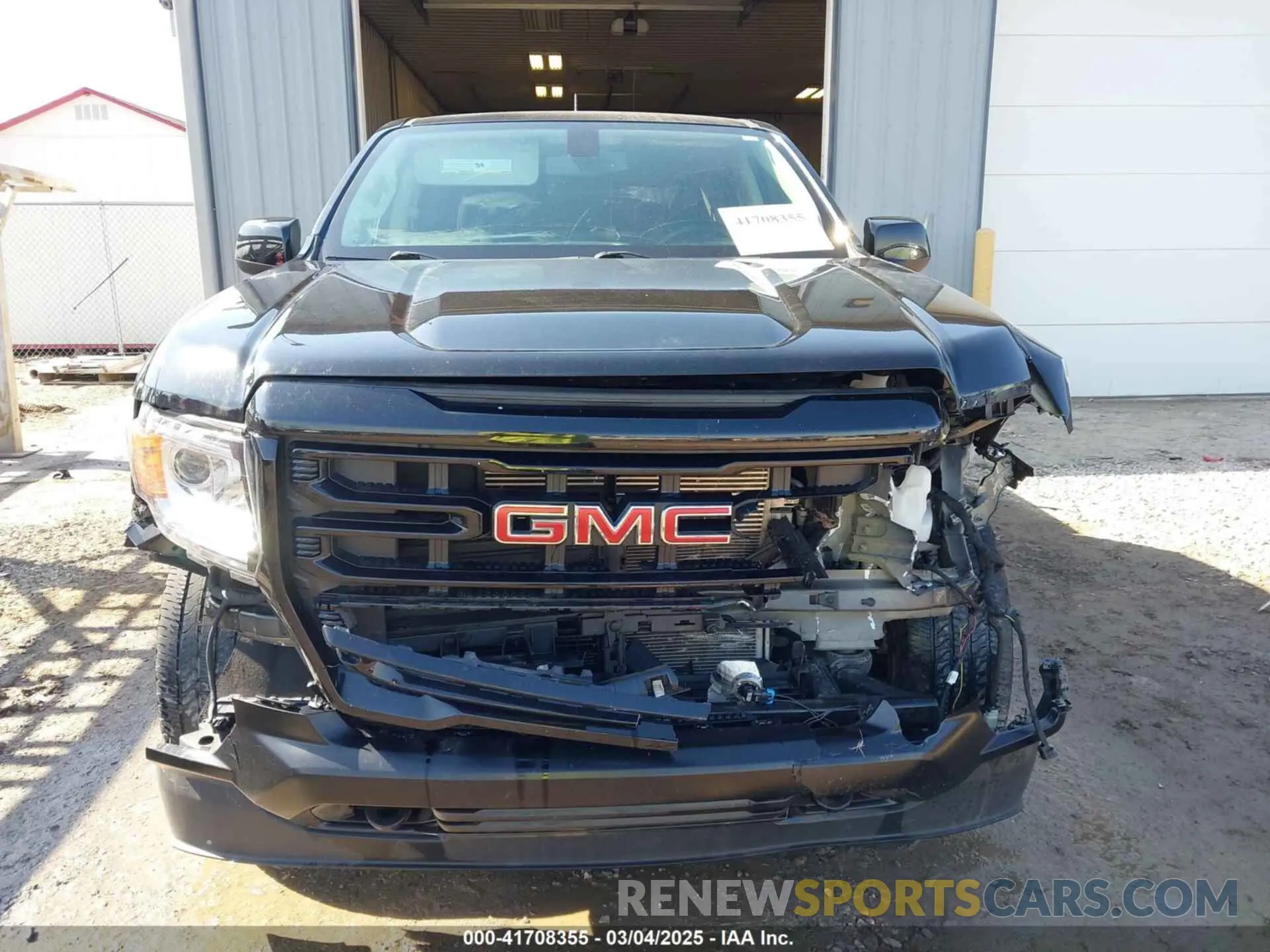 12 Photograph of a damaged car 1GTG5CEN5N1119458 GMC CANYON 2022