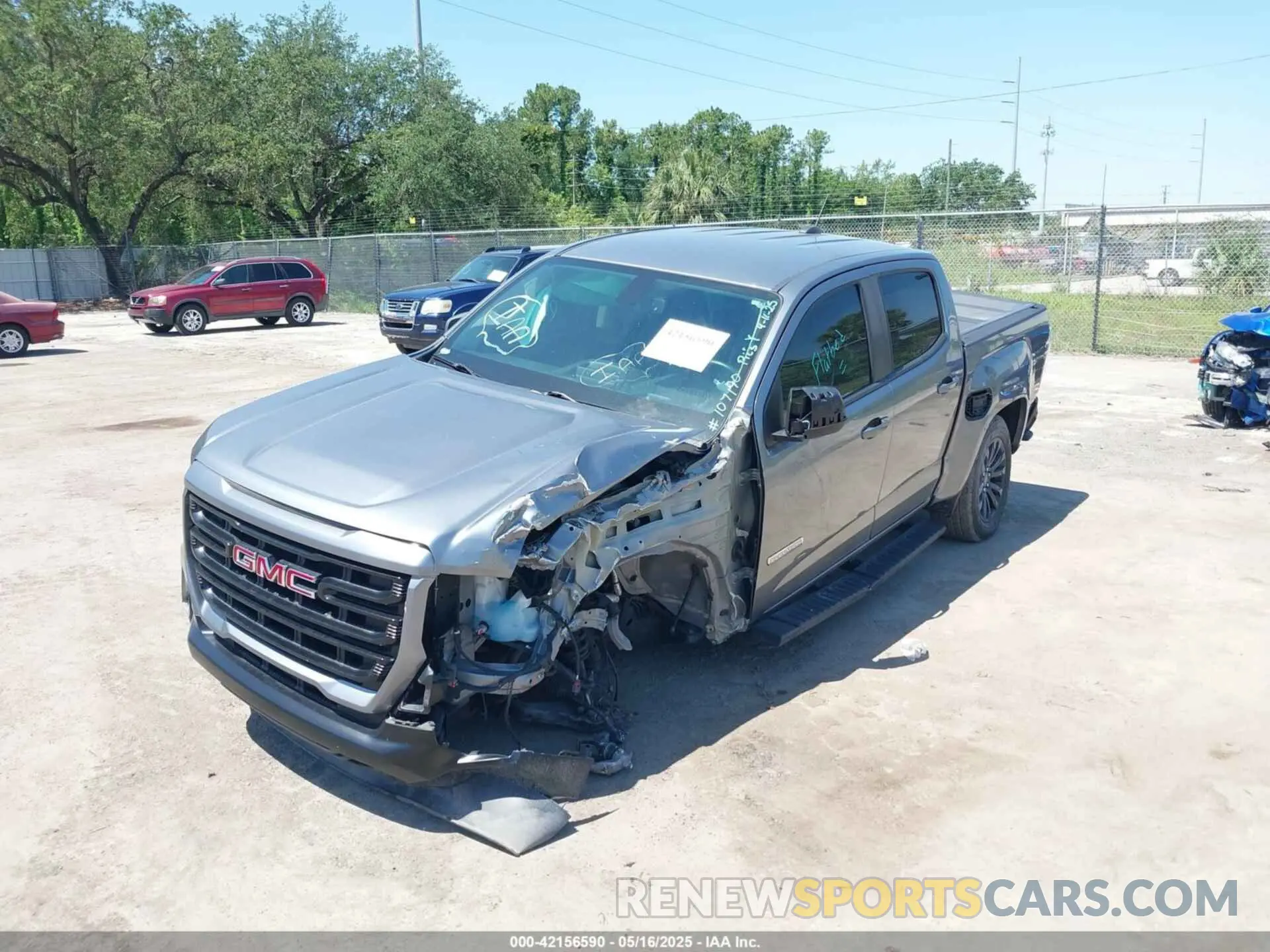 6 Photograph of a damaged car 1GTG5CEN6N1107190 GMC CANYON 2022