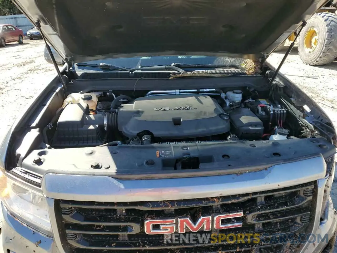 12 Photograph of a damaged car 1GTG5CEN8N1236953 GMC CANYON 2022