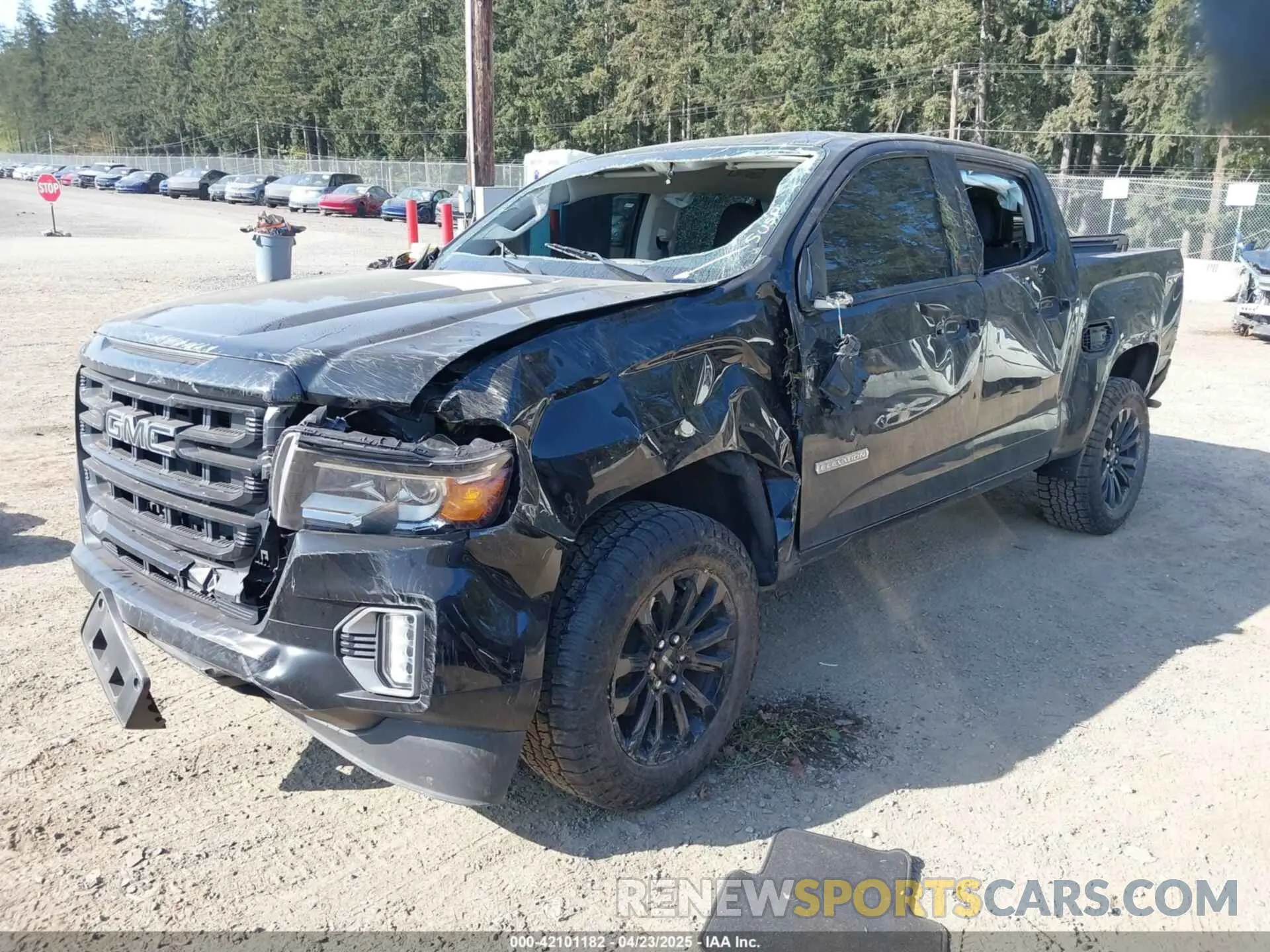 2 Photograph of a damaged car 1GTG6CEN1N1322229 GMC CANYON 2022