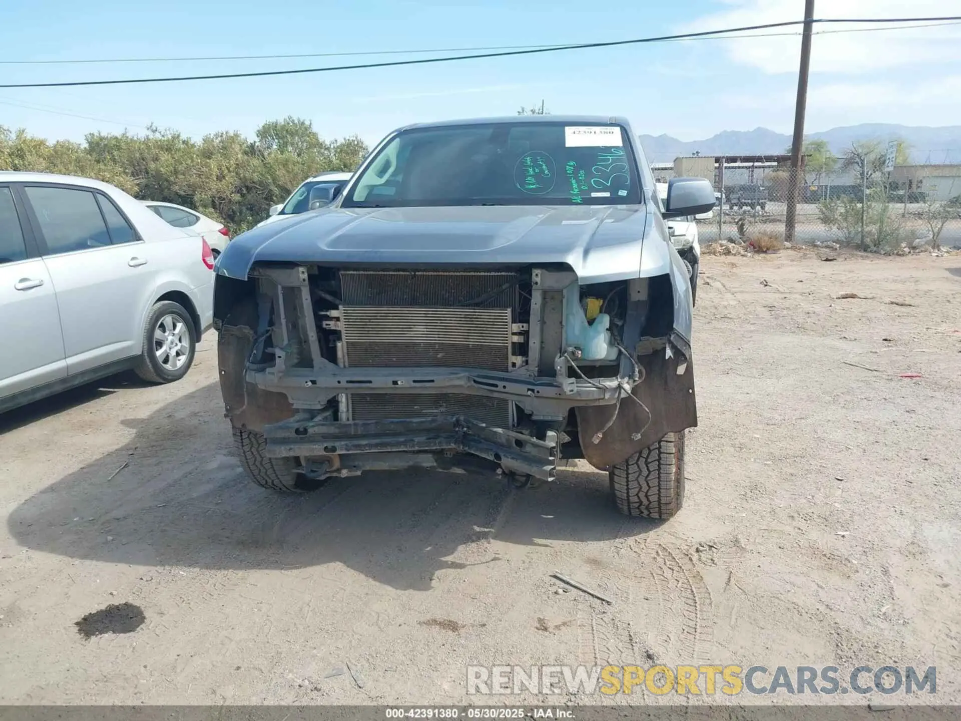 6 Photograph of a damaged car 1GTG6CEN3N1225923 GMC CANYON 2022