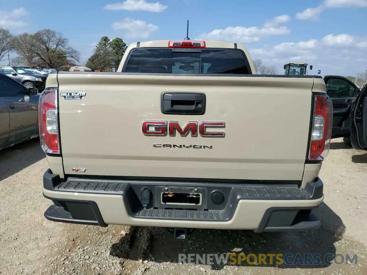 6 Photograph of a damaged car 1GTG6CEN3N1294420 GMC CANYON 2022