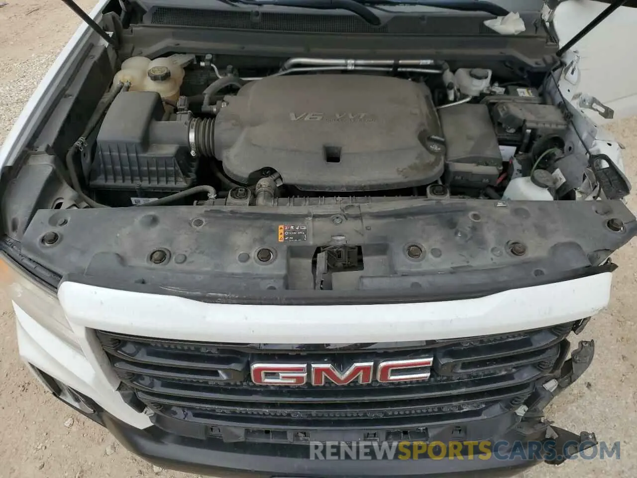 11 Photograph of a damaged car 1GTG6CEN8N1246041 GMC CANYON 2022