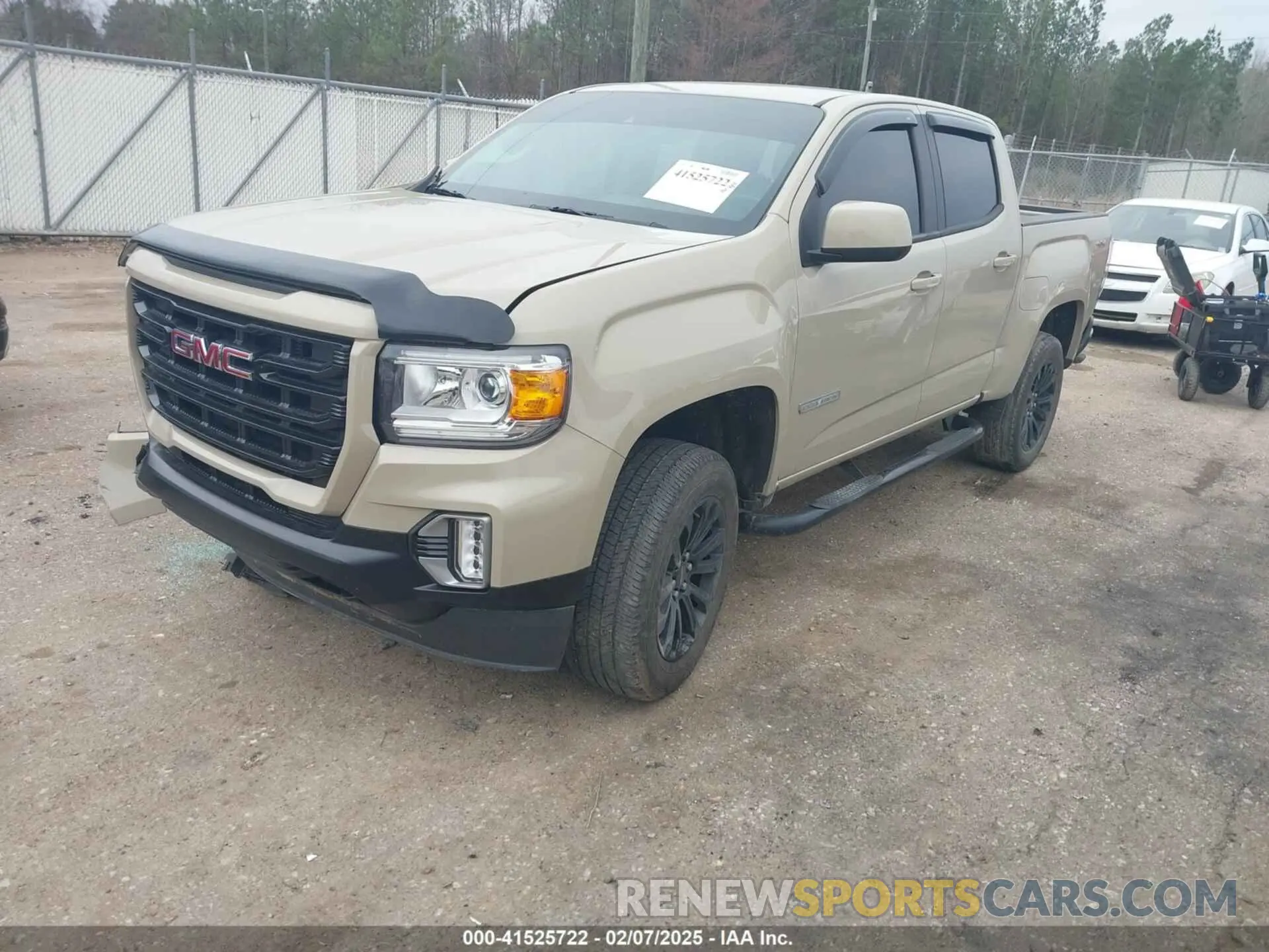 2 Photograph of a damaged car 1GTG6CENXN1143350 GMC CANYON 2022