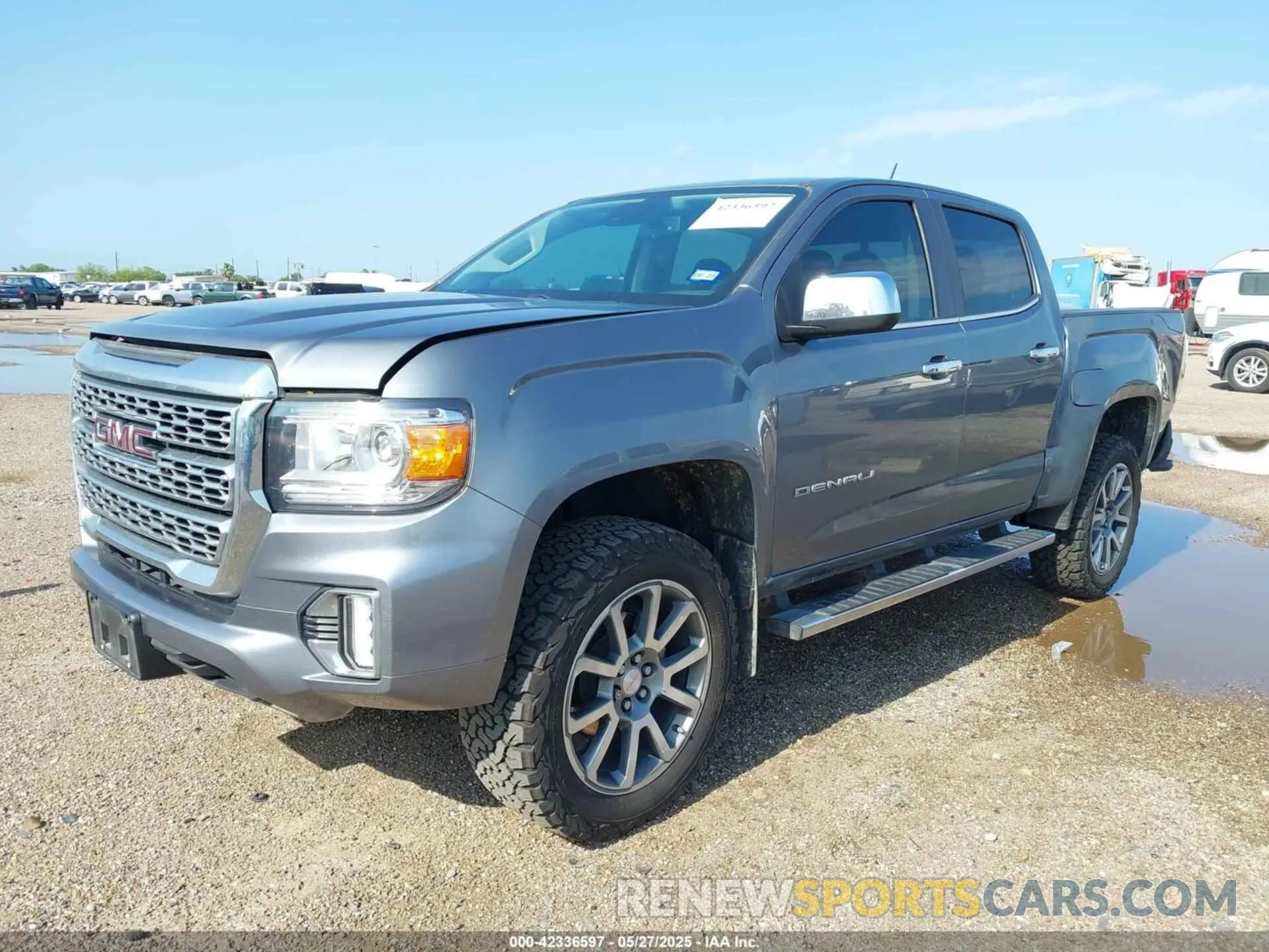 2 Photograph of a damaged car 1GTG6EEN5N1227684 GMC CANYON 2022