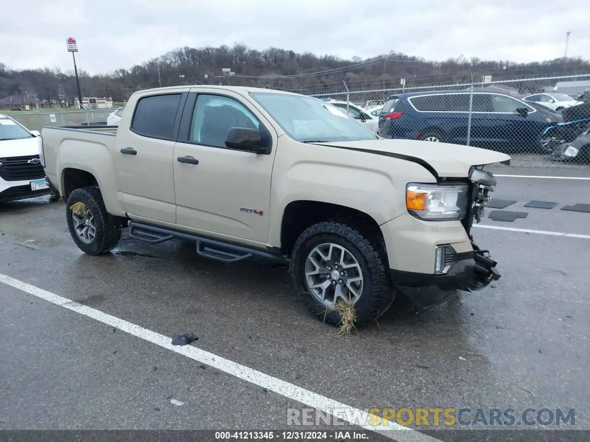 1 Photograph of a damaged car 1GTG6FEN0N1334129 GMC CANYON 2022