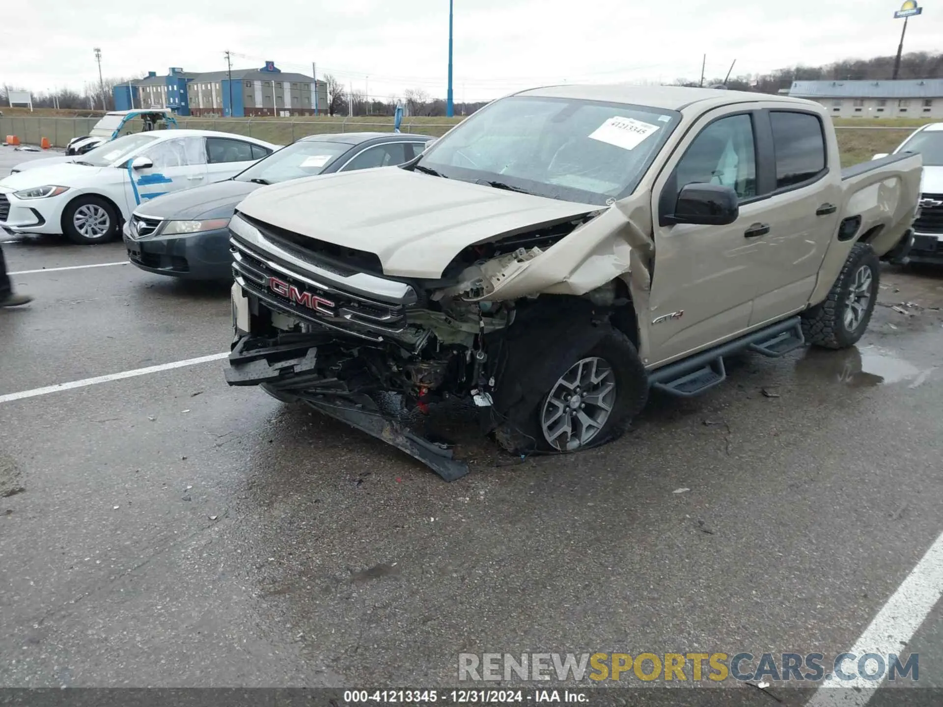 6 Photograph of a damaged car 1GTG6FEN0N1334129 GMC CANYON 2022