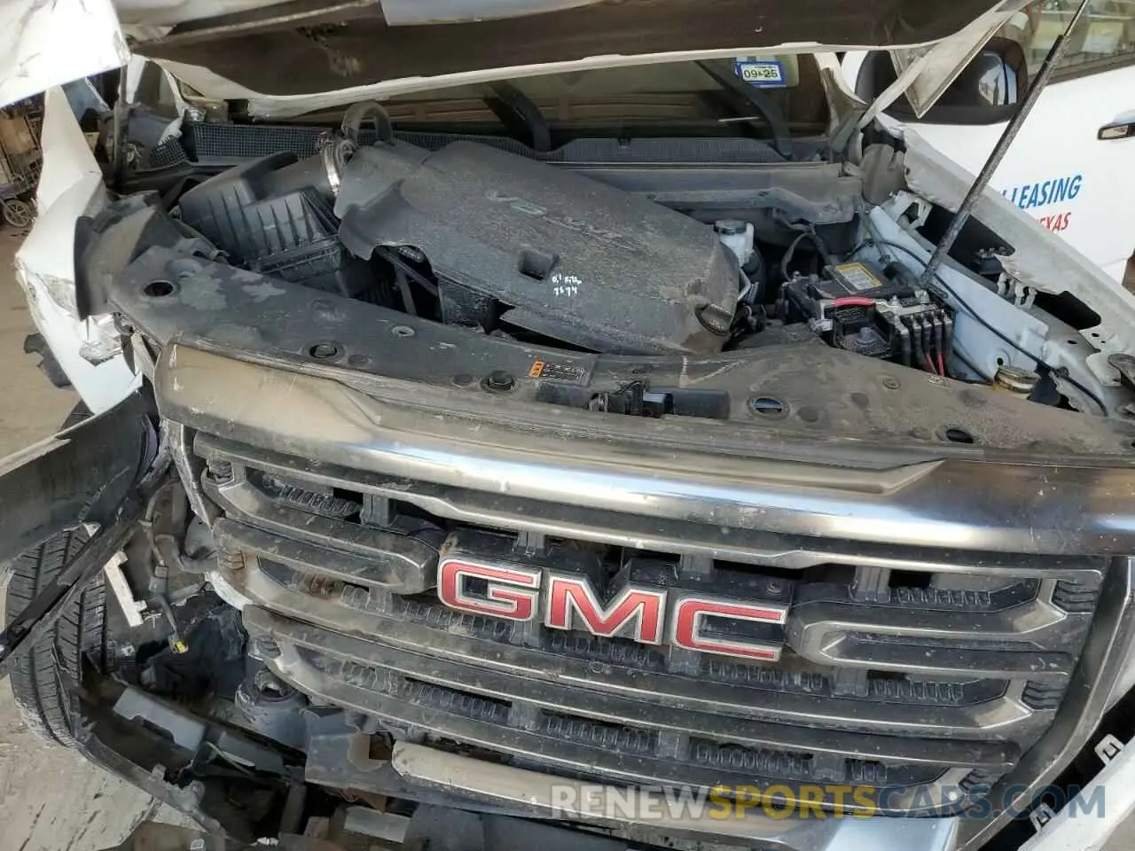 11 Photograph of a damaged car 1GTG6FEN2N1210072 GMC CANYON 2022