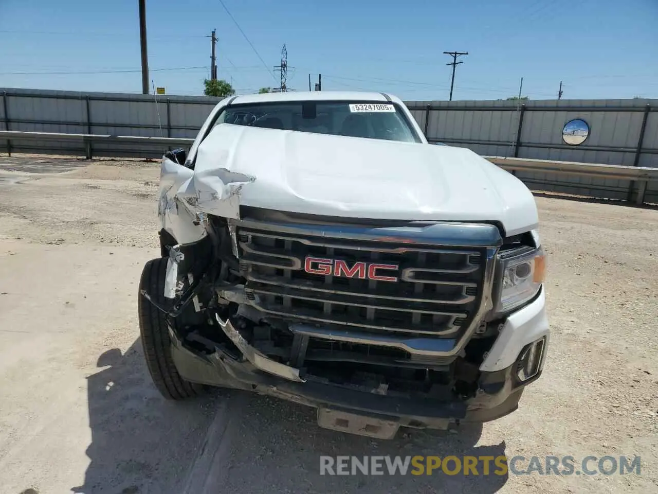 5 Photograph of a damaged car 1GTG6FEN2N1210072 GMC CANYON 2022