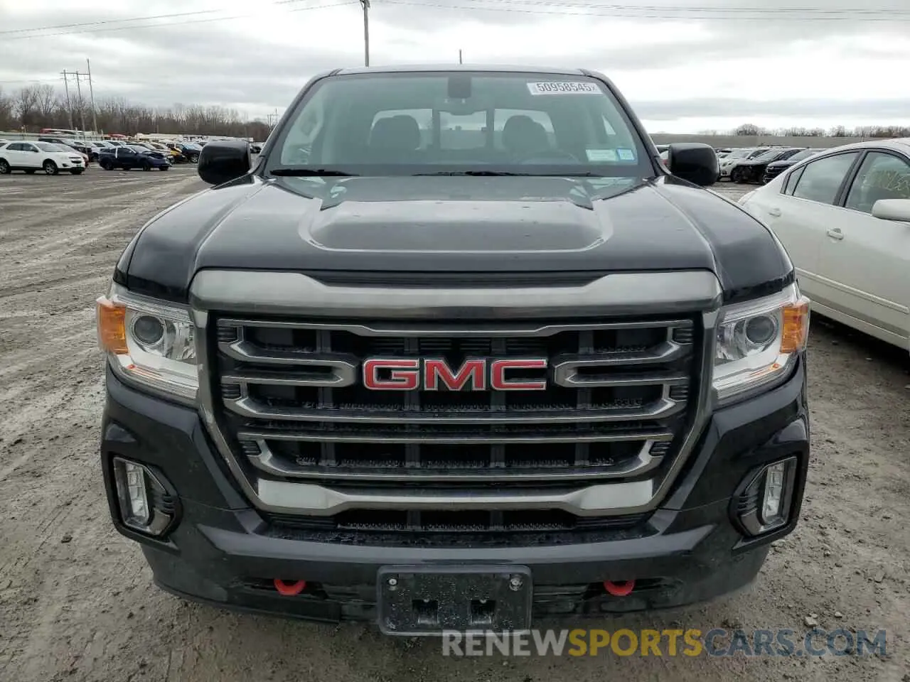 5 Photograph of a damaged car 1GTG6FEN5N1279158 GMC CANYON 2022