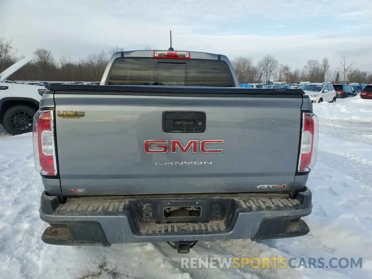 6 Photograph of a damaged car 1GTG6FEN9N1127416 GMC CANYON 2022