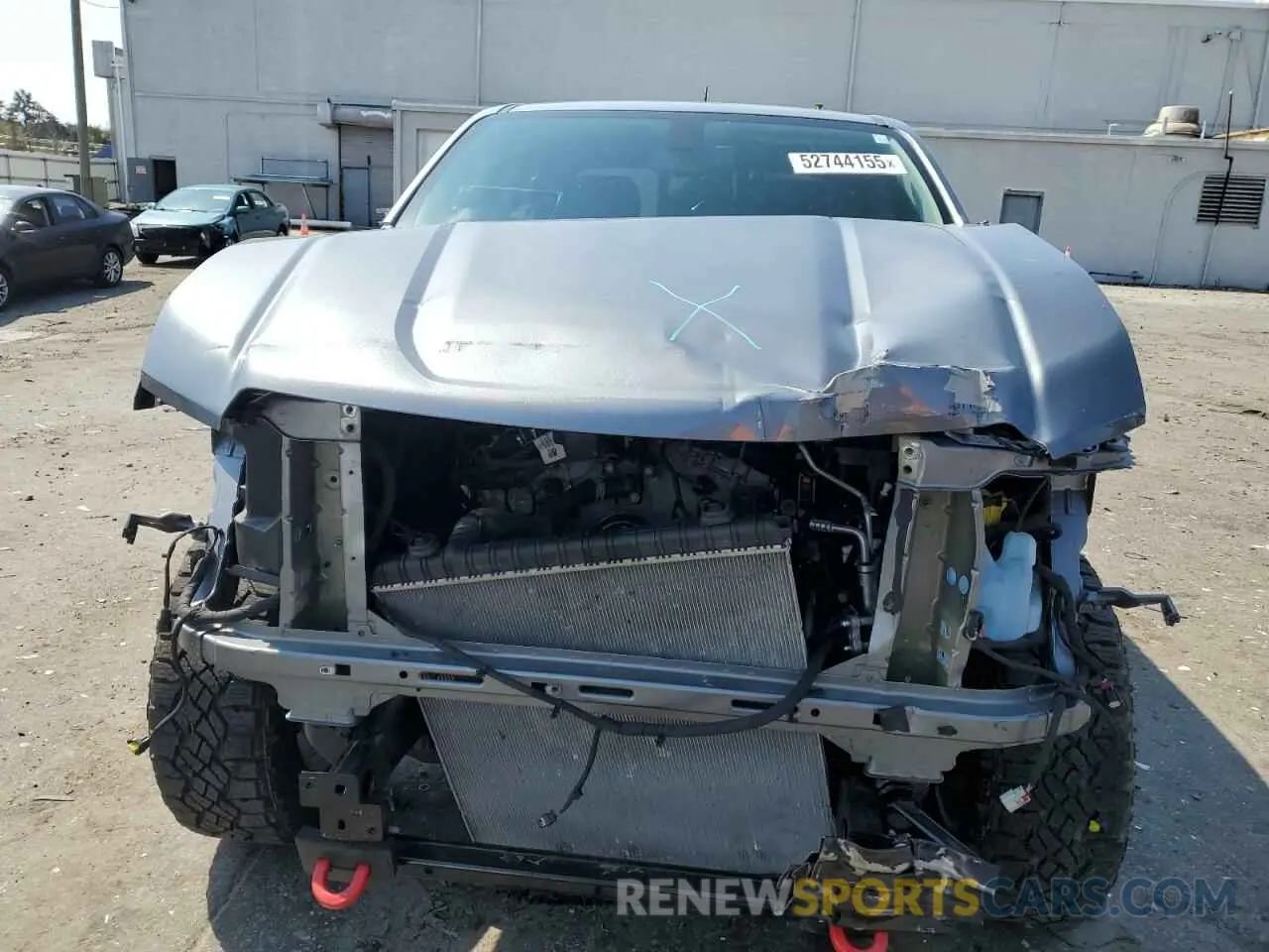 5 Photograph of a damaged car 1GTG6FEN9N1305549 GMC CANYON 2022