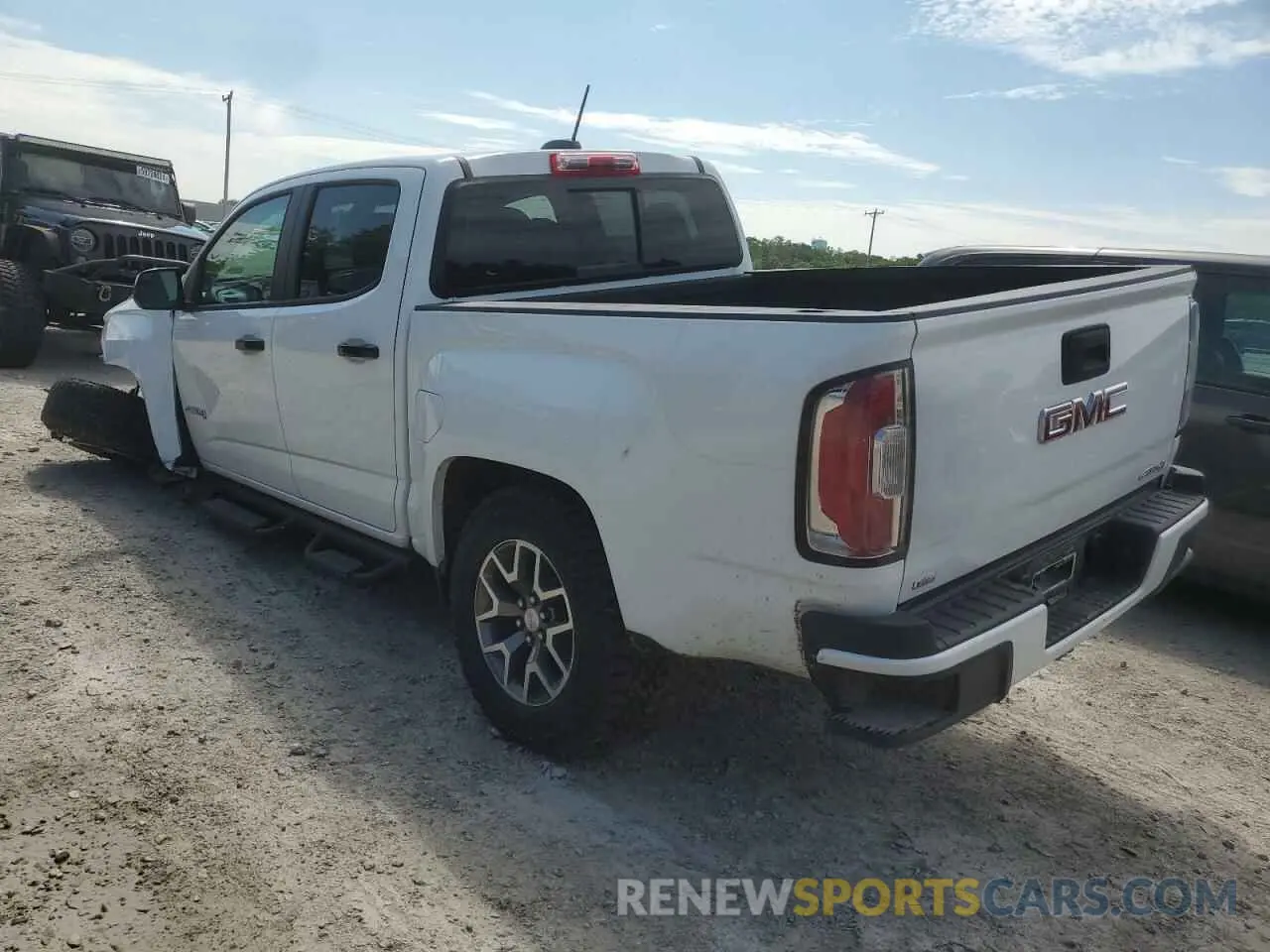 2 Photograph of a damaged car 1GTG6FENXN1155791 GMC CANYON 2022