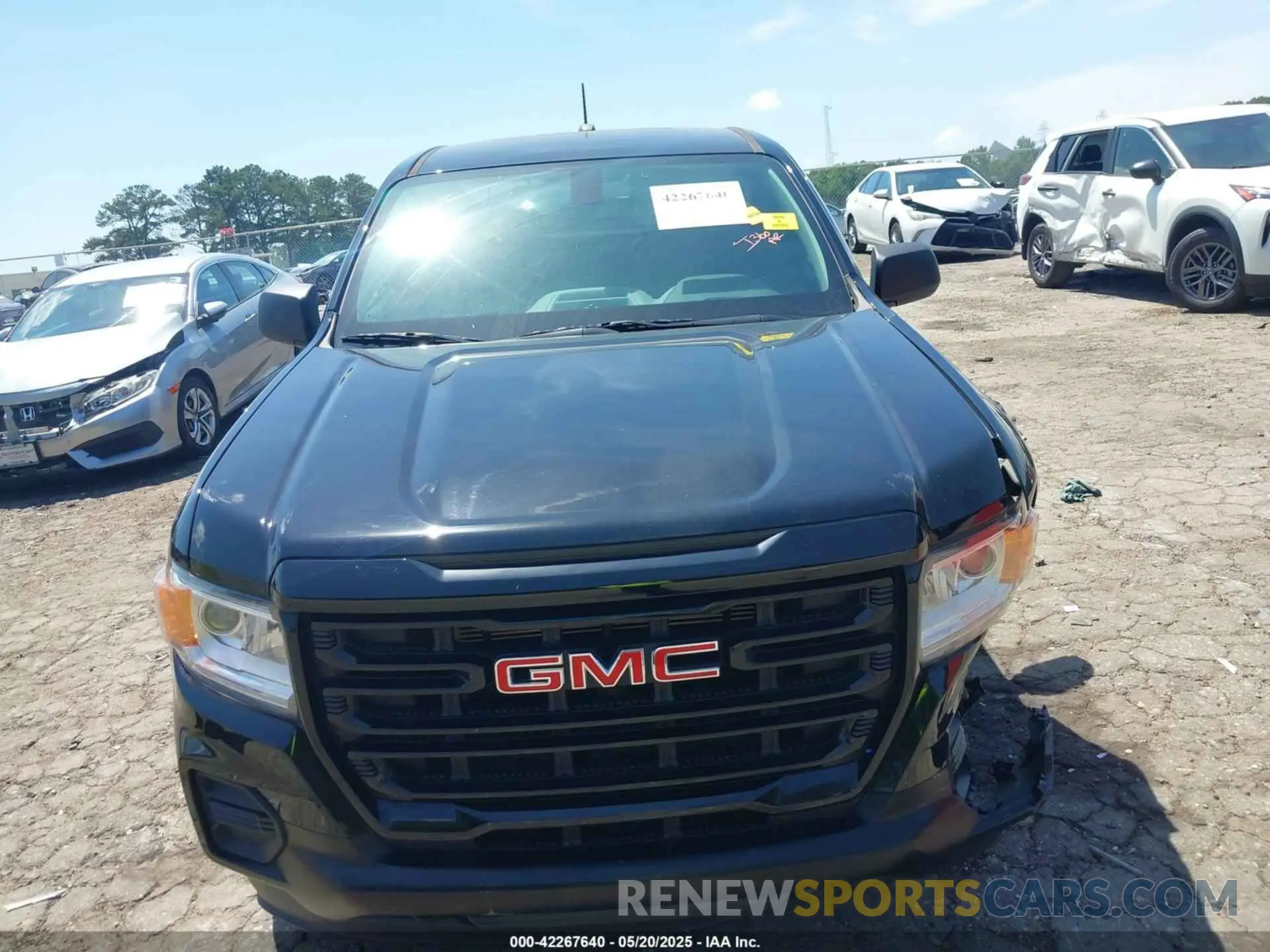 12 Photograph of a damaged car 1GTH5BEN1N1140855 GMC CANYON 2022