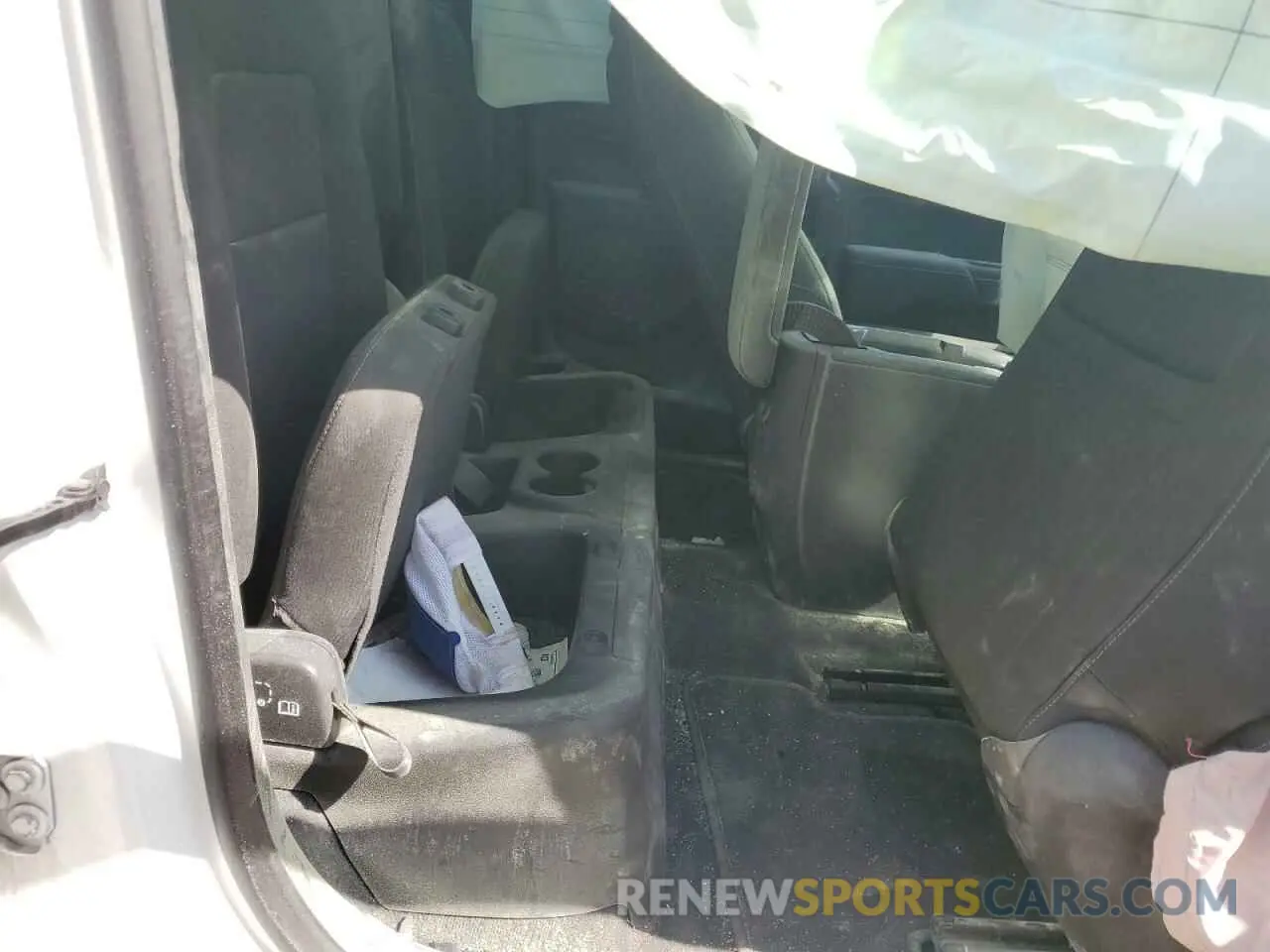10 Photograph of a damaged car 1GTH5CEN2N1194249 GMC CANYON 2022