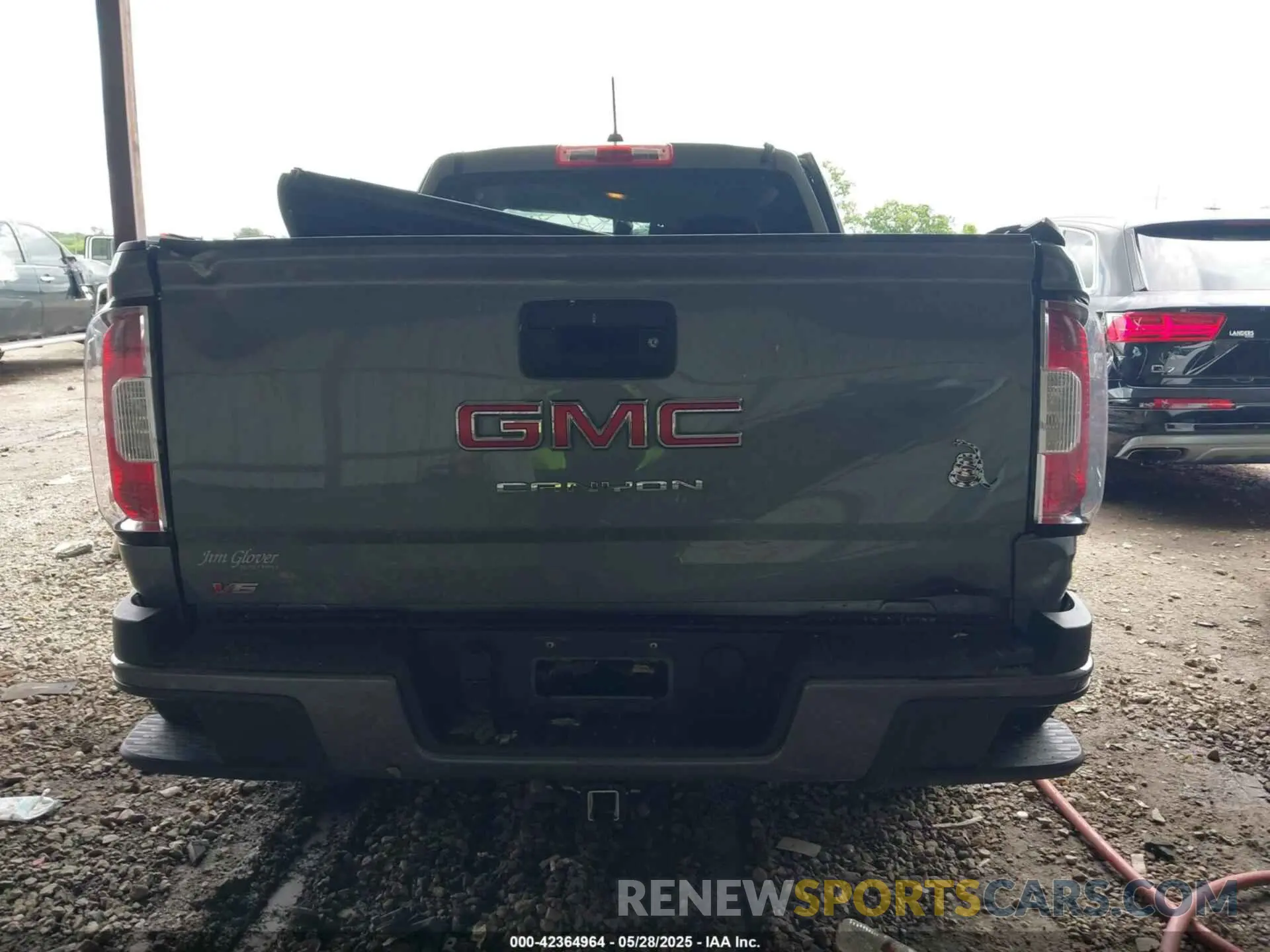 16 Photograph of a damaged car 1GTH6BEN6N1203770 GMC CANYON 2022