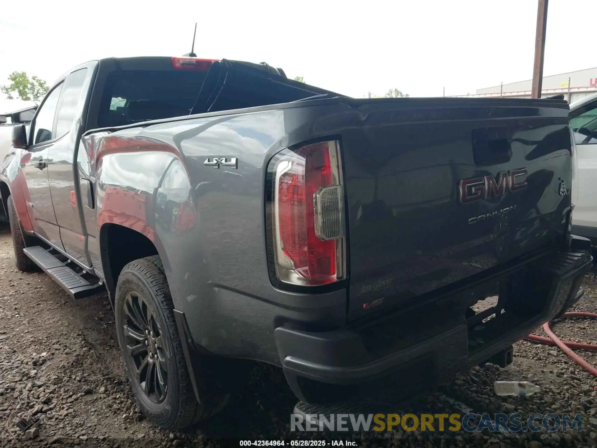 3 Photograph of a damaged car 1GTH6BEN6N1203770 GMC CANYON 2022