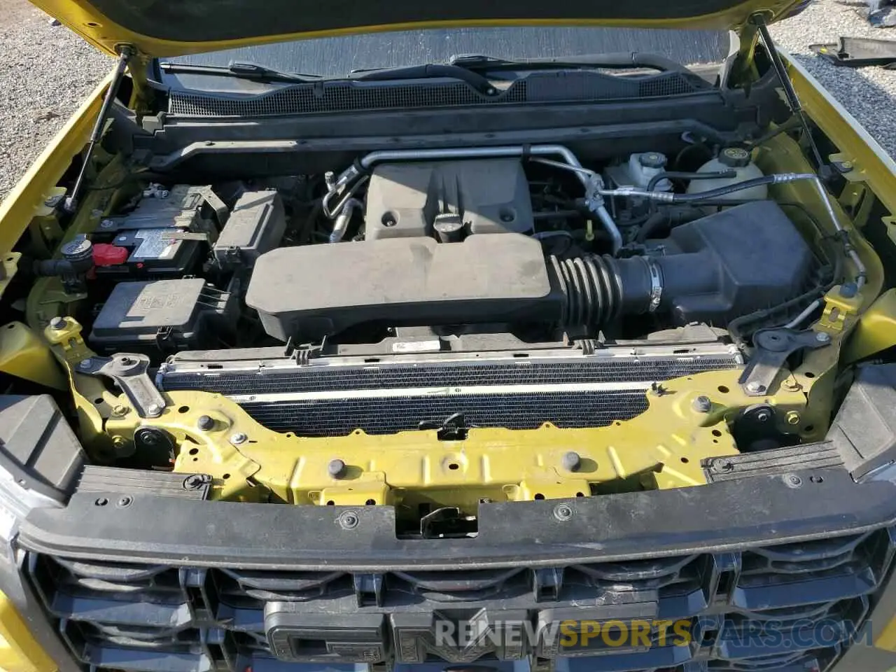 11 Photograph of a damaged car 1GTP5BEK6P1131282 GMC CANYON 2023