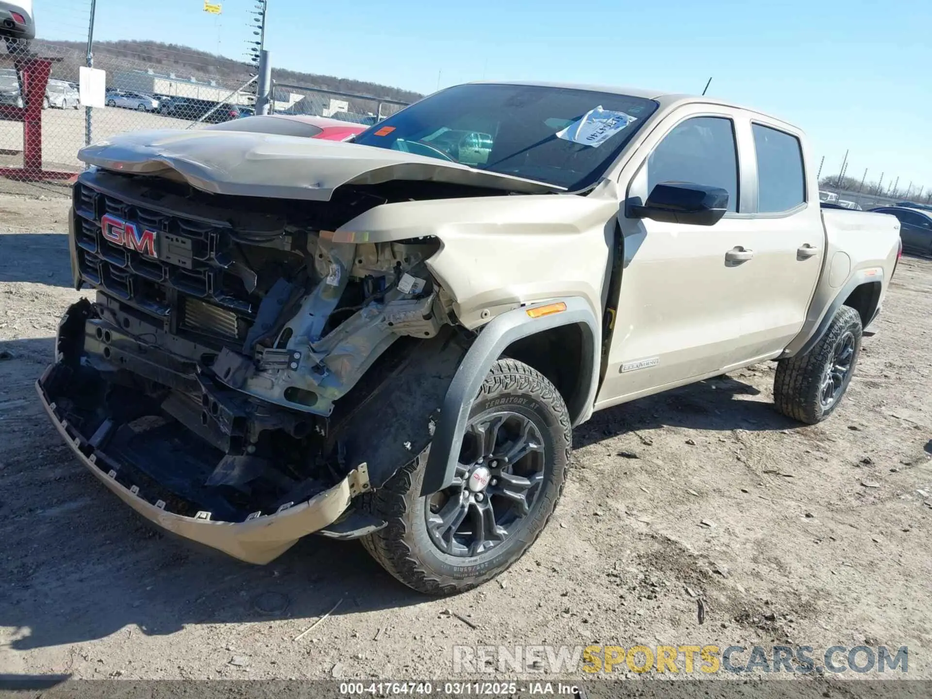 2 Photograph of a damaged car 1GTP6BEK5P1263088 GMC CANYON 2023