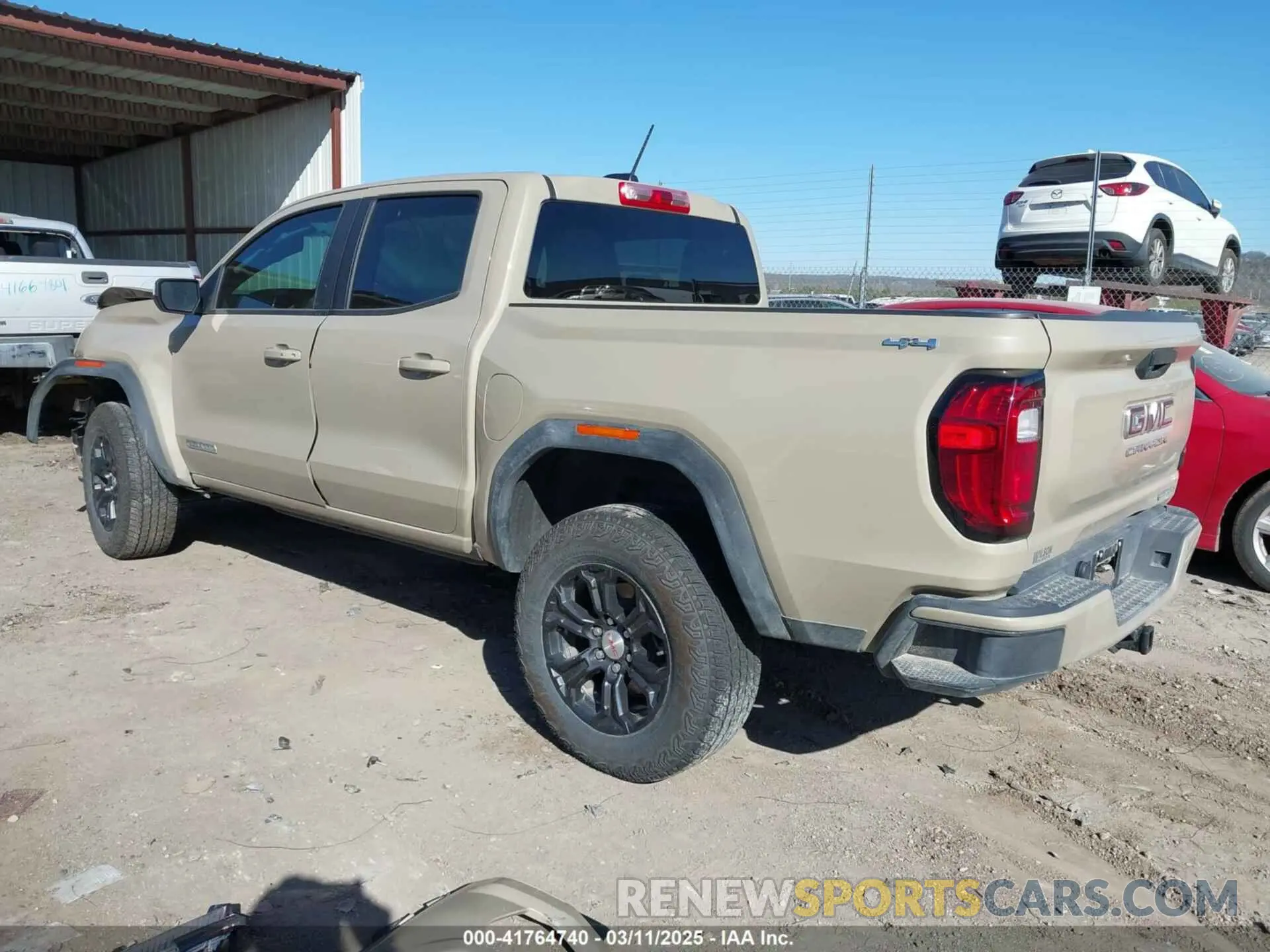 3 Photograph of a damaged car 1GTP6BEK5P1263088 GMC CANYON 2023