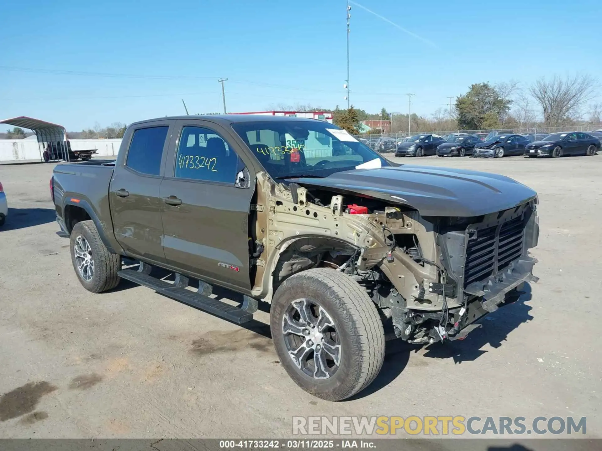 1 Photograph of a damaged car 1GTP6DEK1P1174713 GMC CANYON 2023