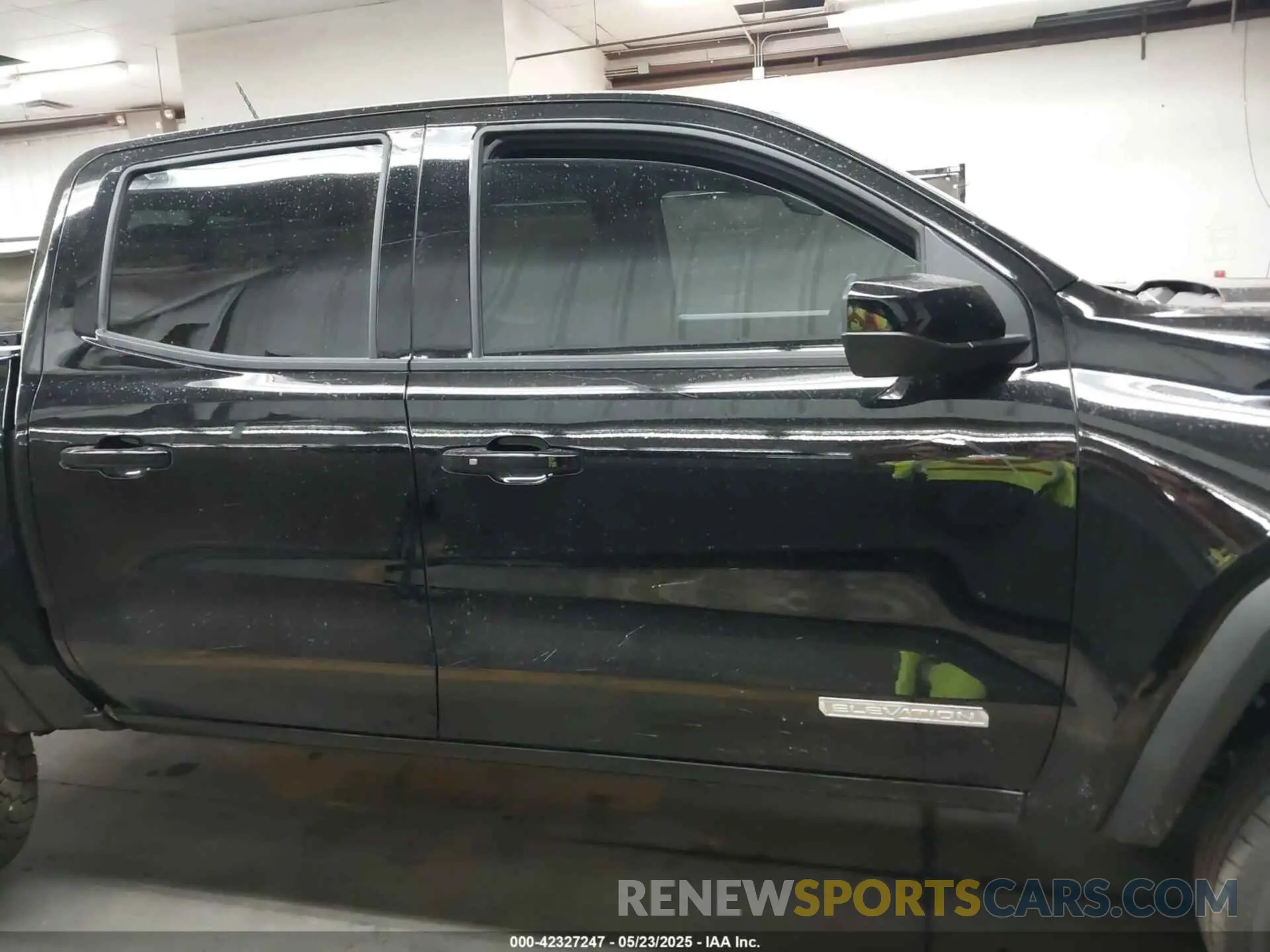 13 Photograph of a damaged car 1GTP5BEK1R1256905 GMC CANYON 2024