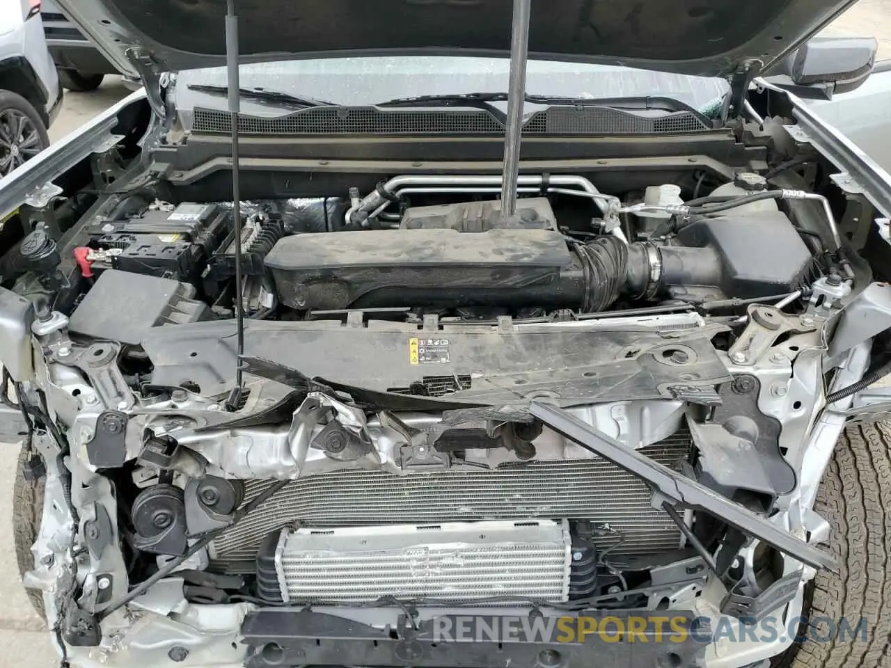 11 Photograph of a damaged car 1GTP5BEK5R1144057 GMC CANYON 2024