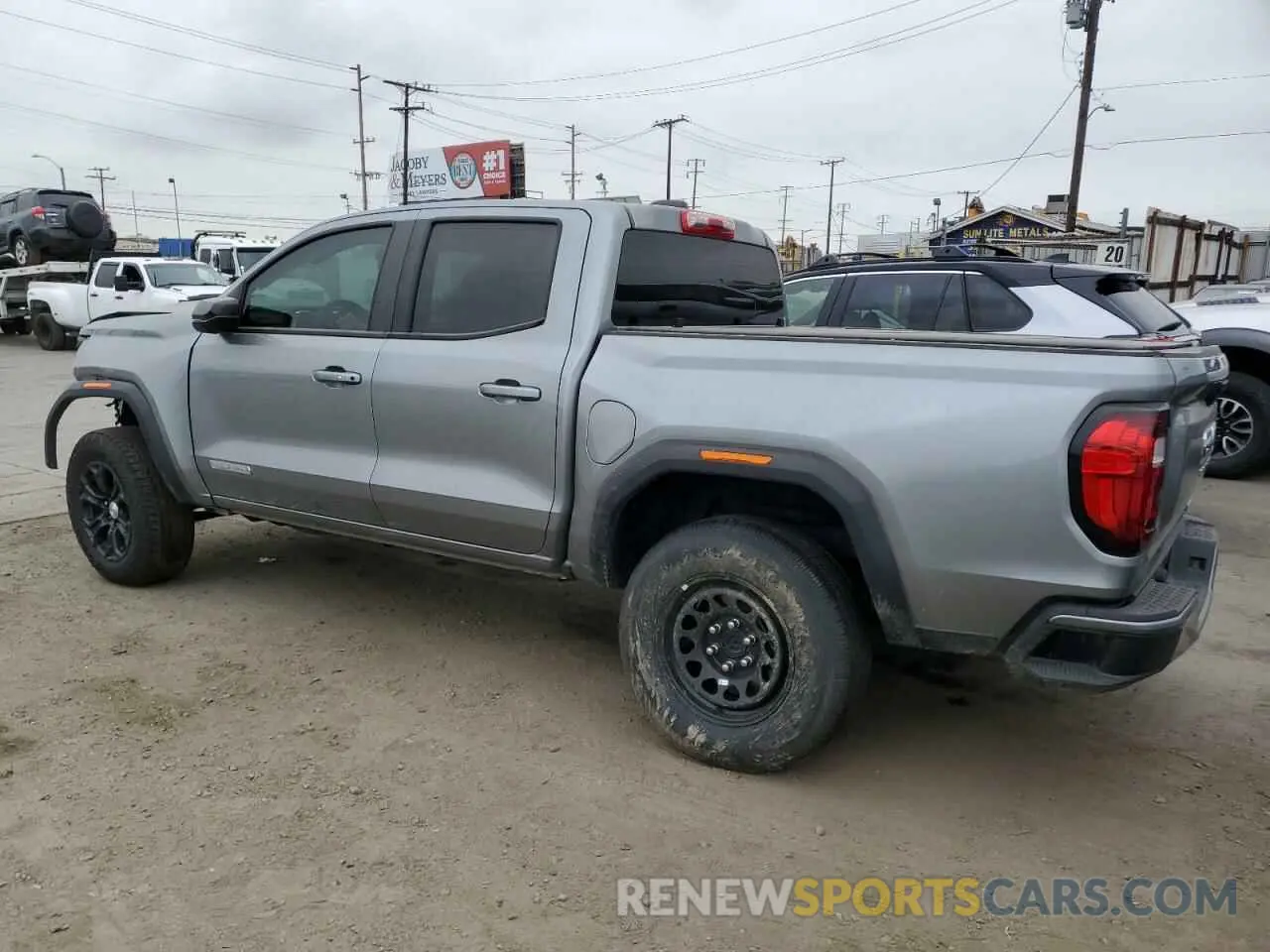 2 Photograph of a damaged car 1GTP5BEK5R1144057 GMC CANYON 2024