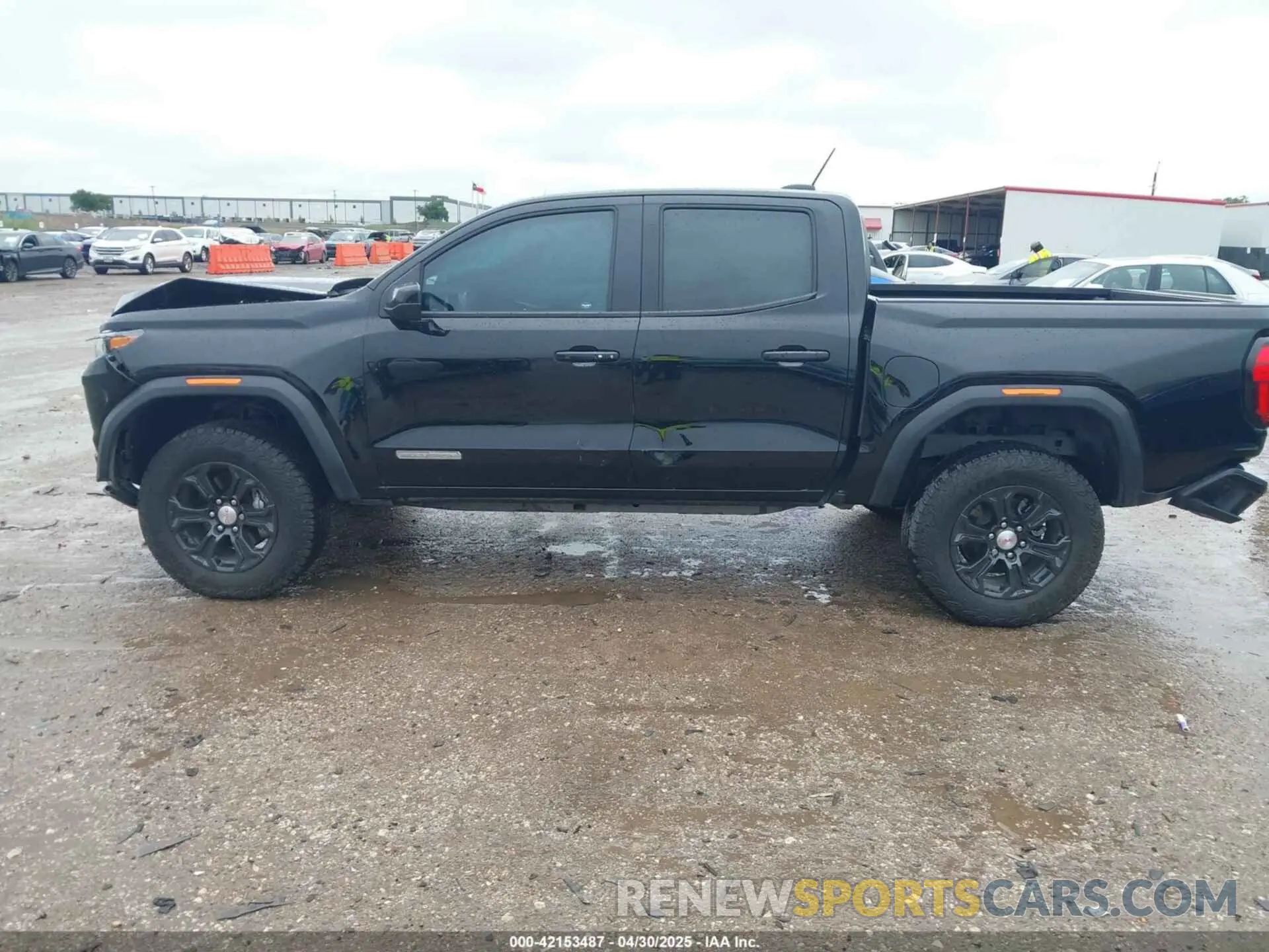 13 Photograph of a damaged car 1GTP5BEKXR1213583 GMC CANYON 2024