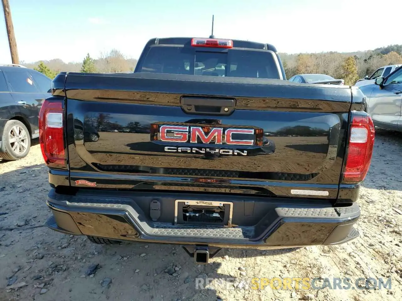 6 Photograph of a damaged car 1GTP6BEK8R1233747 GMC CANYON 2024