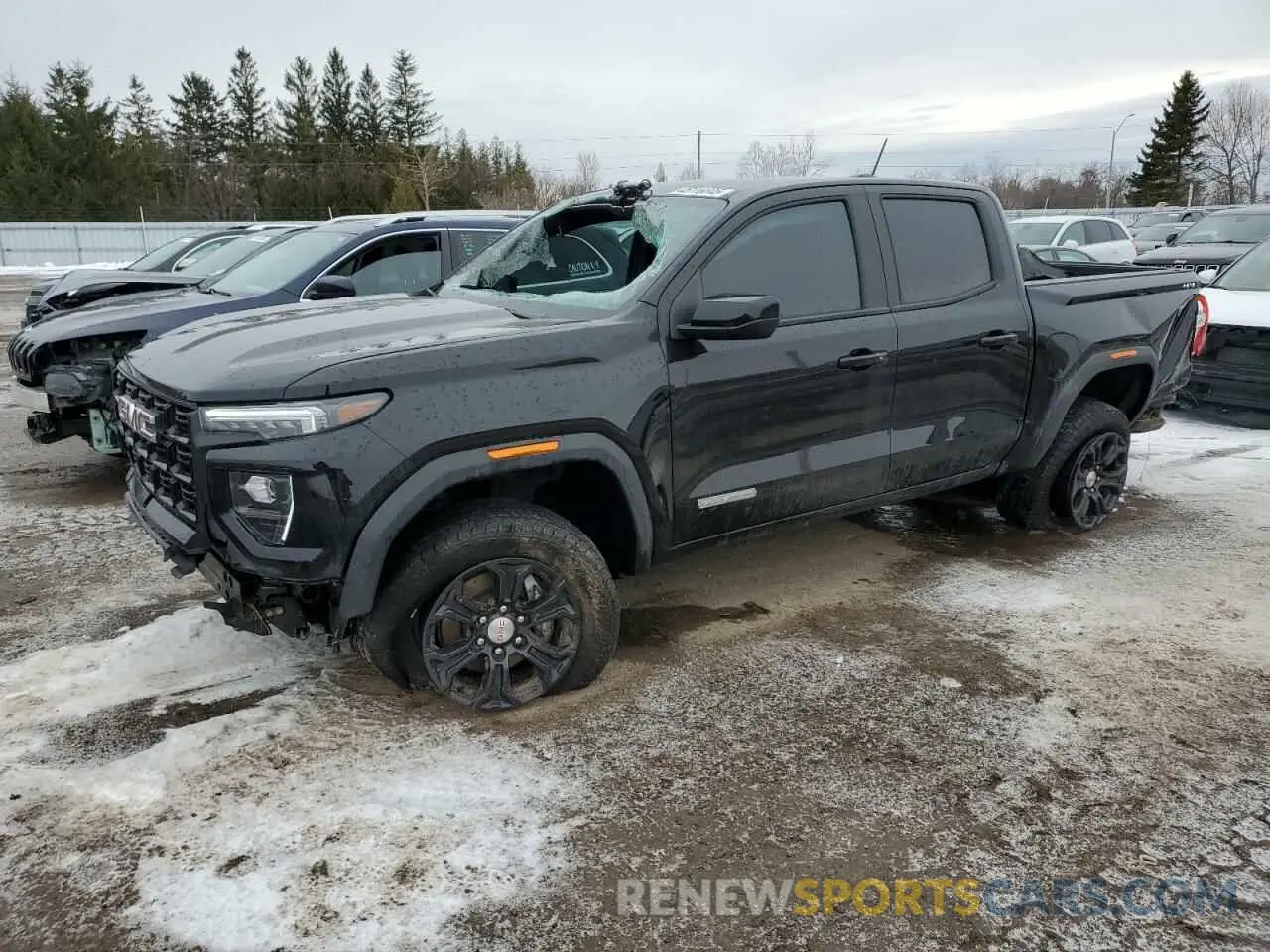 1 Photograph of a damaged car 1GTP6BEK9R1226127 GMC CANYON 2024