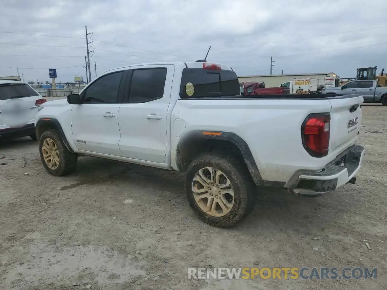 2 Photograph of a damaged car 1GTP6DEK2R1177610 GMC CANYON 2024